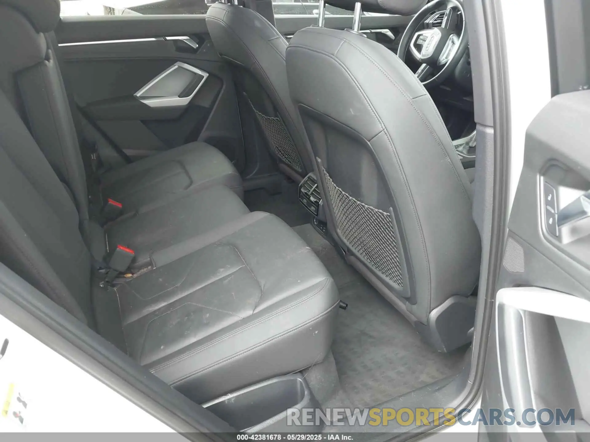 8 fotografías del automóvil dañado WA1DECF31M1074155 AUDI Q3 2021