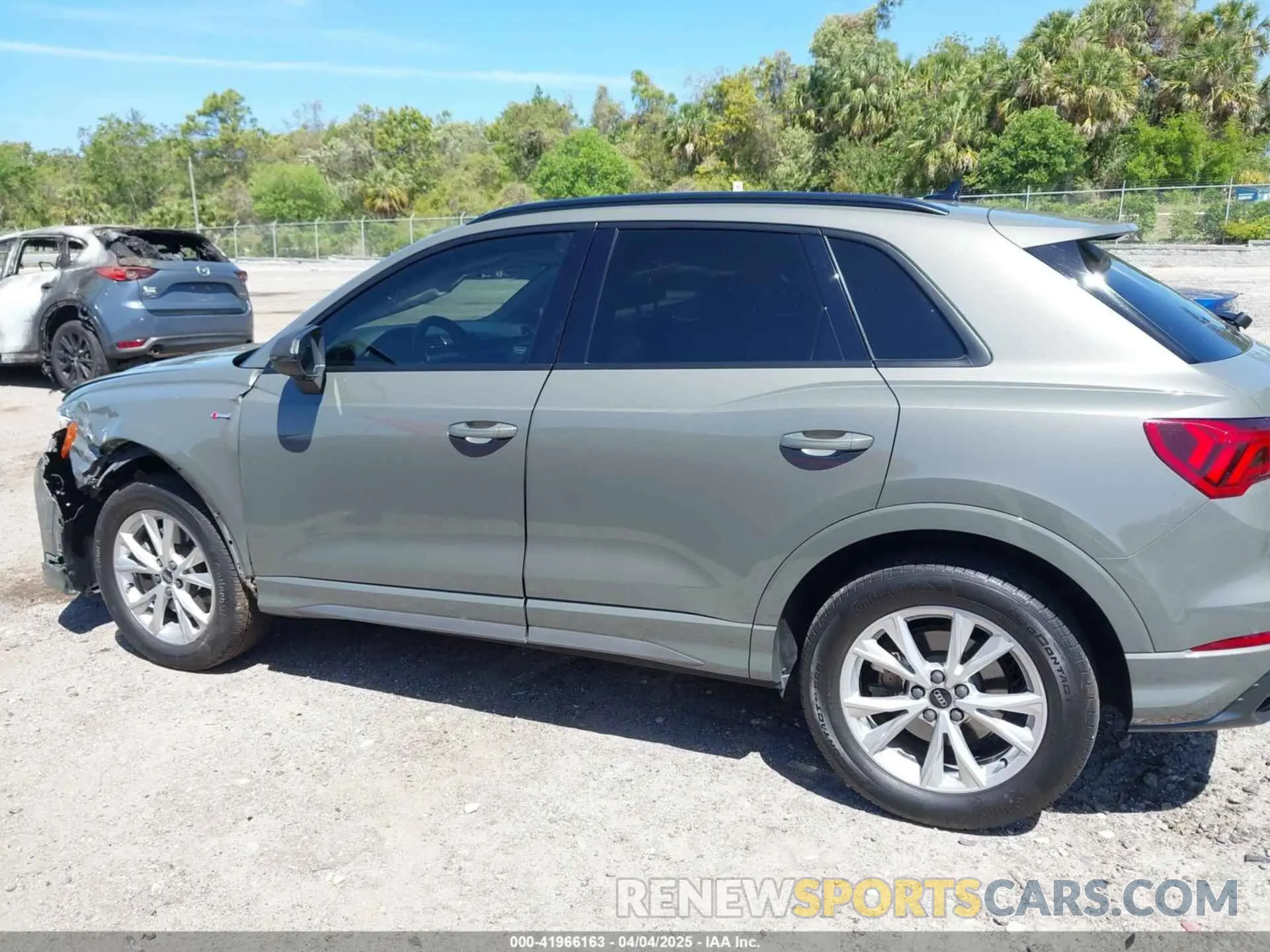 14 fotografías del automóvil dañado WA1DECF31M1127887 AUDI Q3 2021