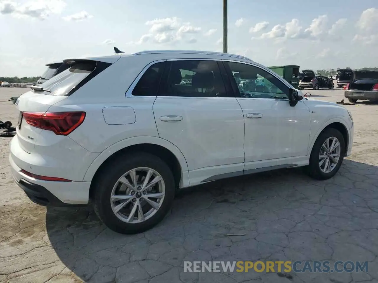 3 fotografías del automóvil dañado WA1DECF32M1045084 AUDI Q3 2021
