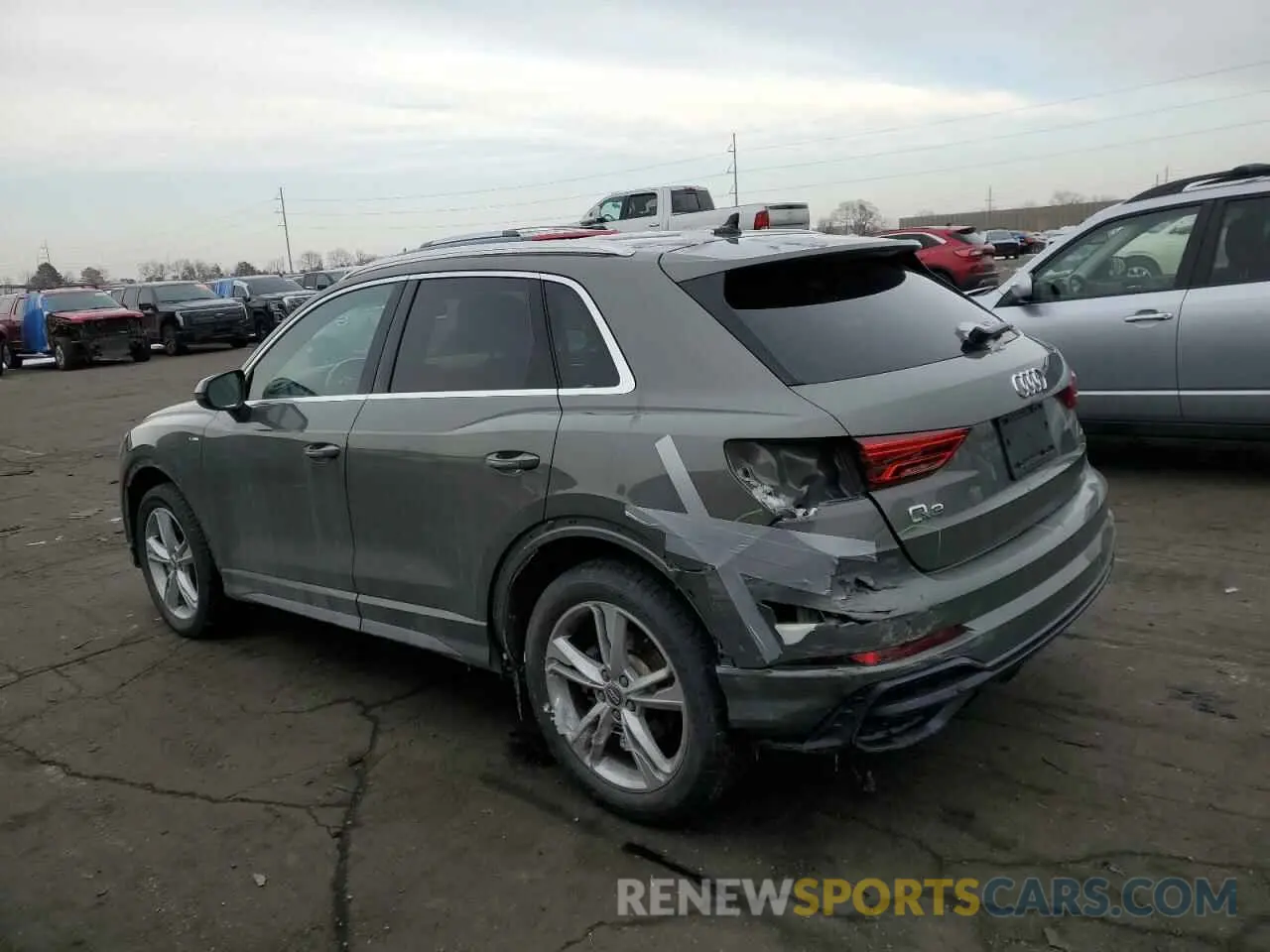 2 fotografías del automóvil dañado WA1DECF34M1013785 AUDI Q3 2021