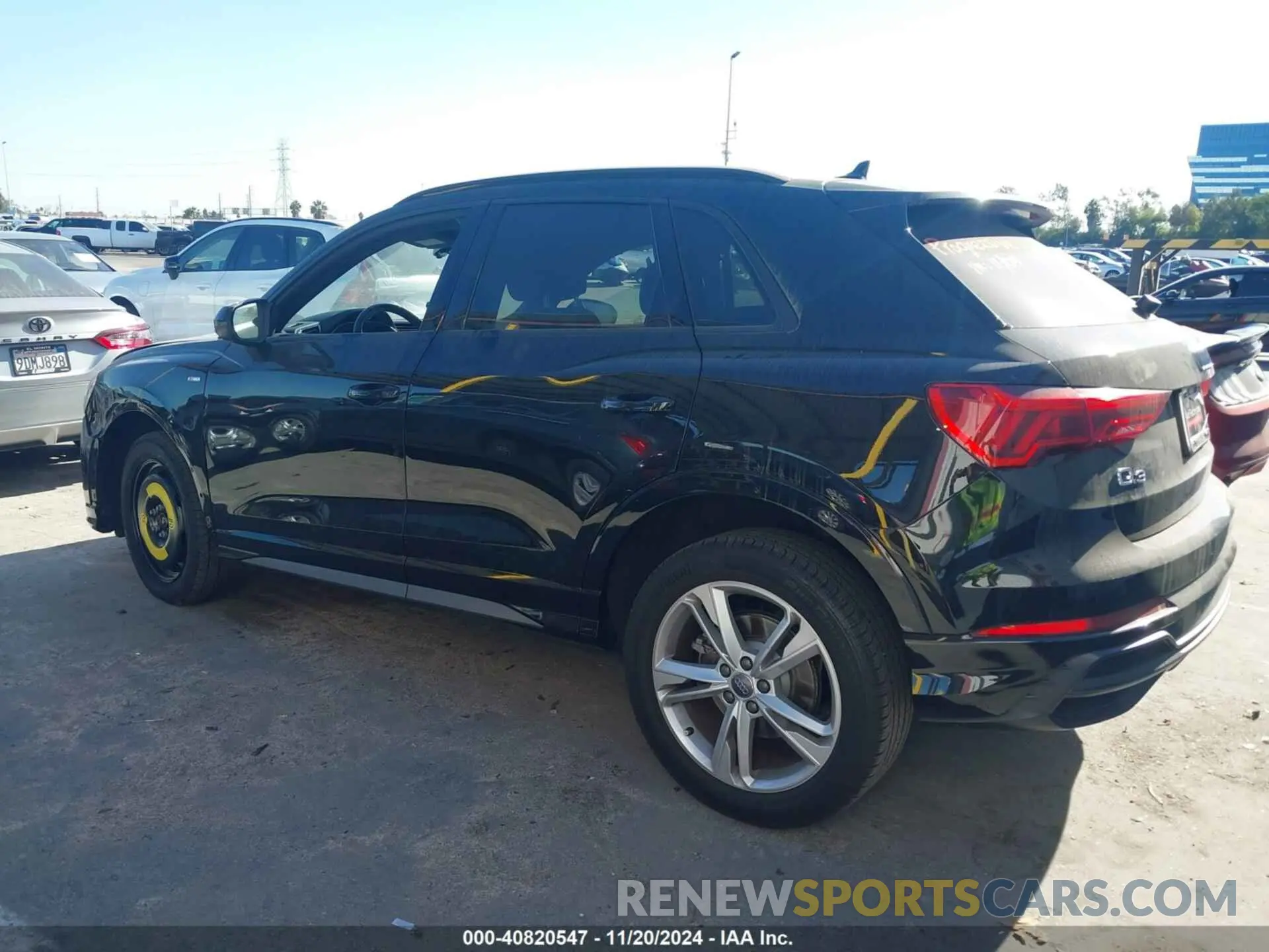 14 fotografías del automóvil dañado WA1DECF35M1005579 AUDI Q3 2021