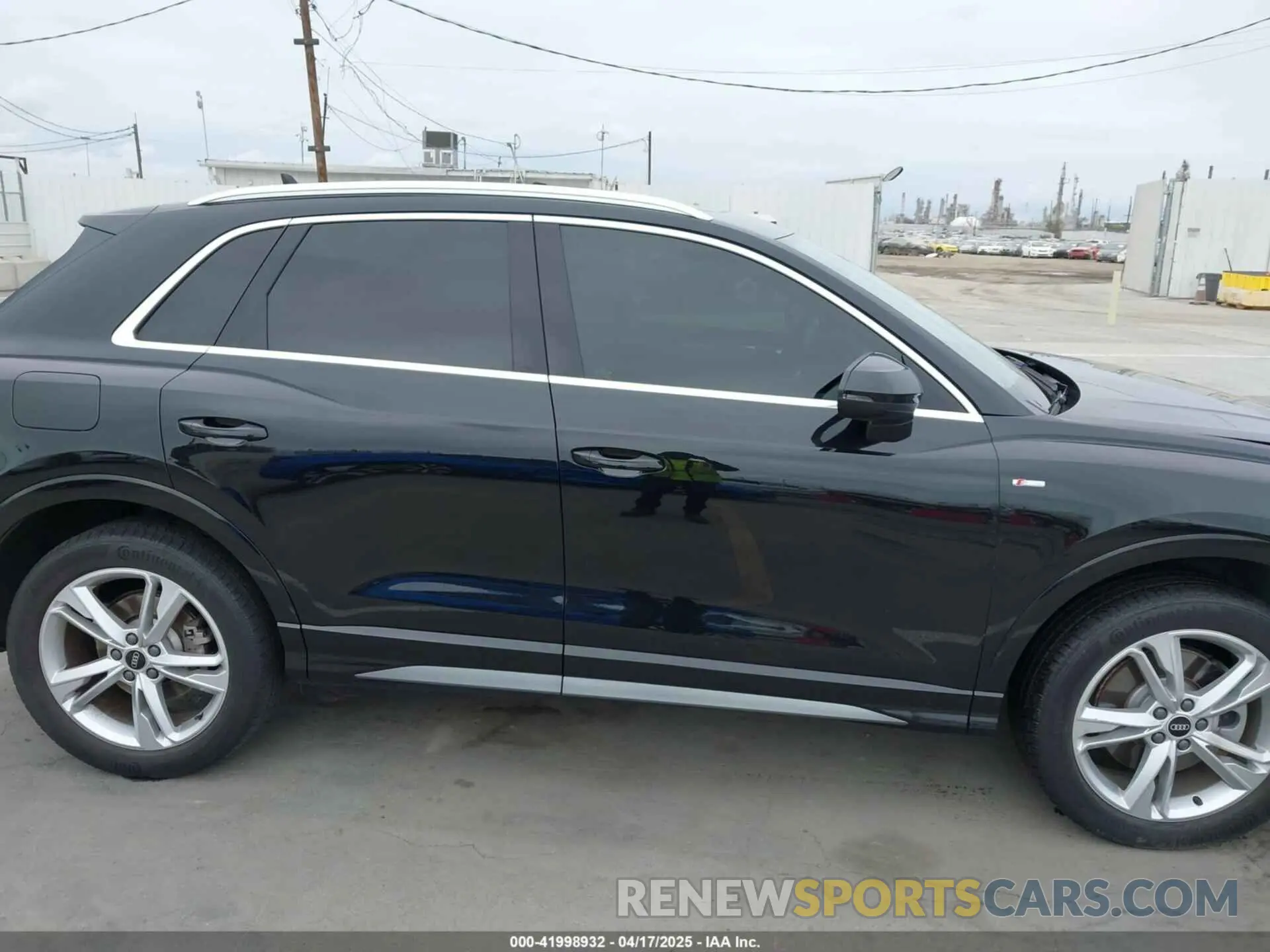 13 fotografías del automóvil dañado WA1DECF37M1017457 AUDI Q3 2021