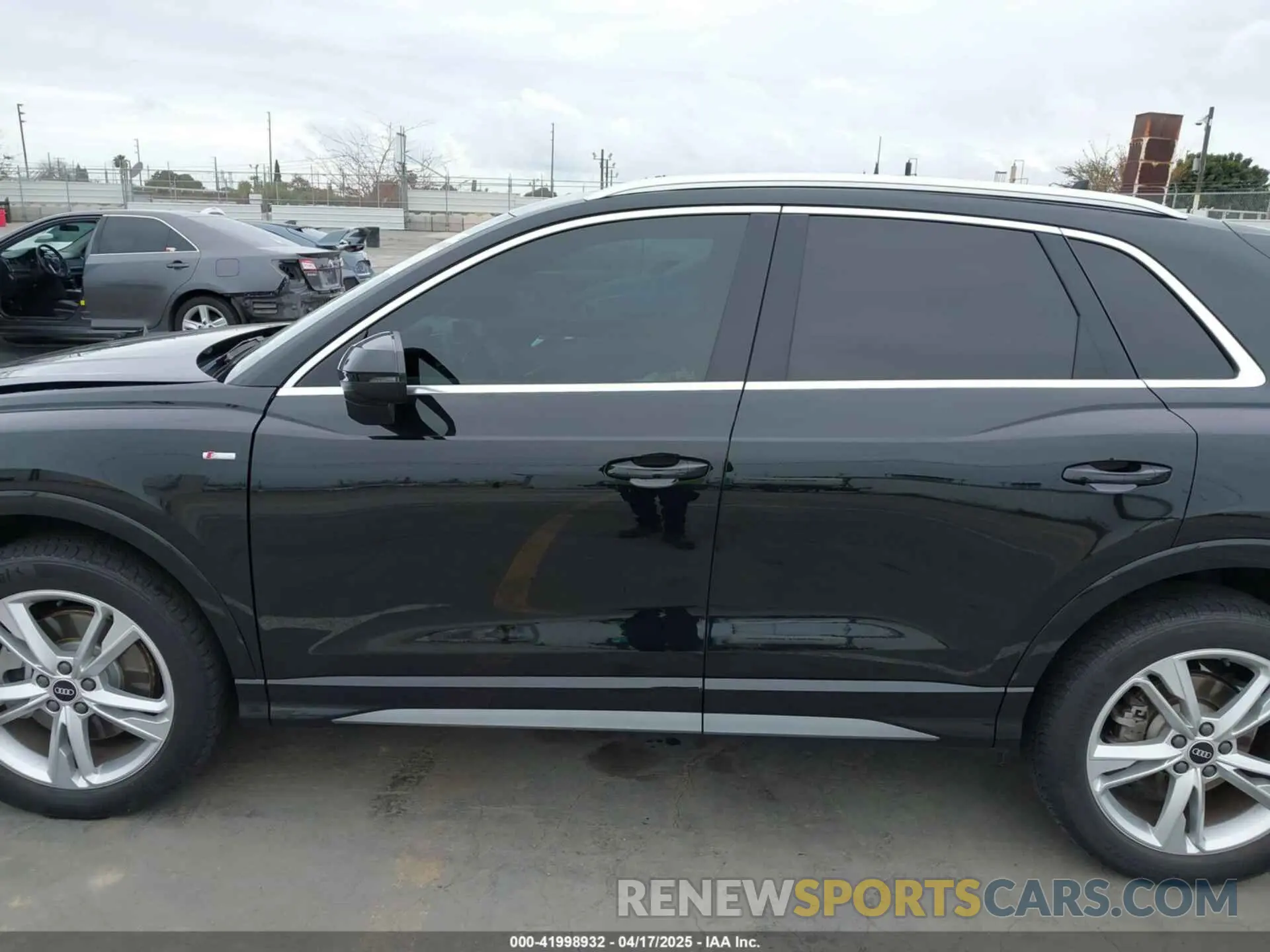 14 fotografías del automóvil dañado WA1DECF37M1017457 AUDI Q3 2021