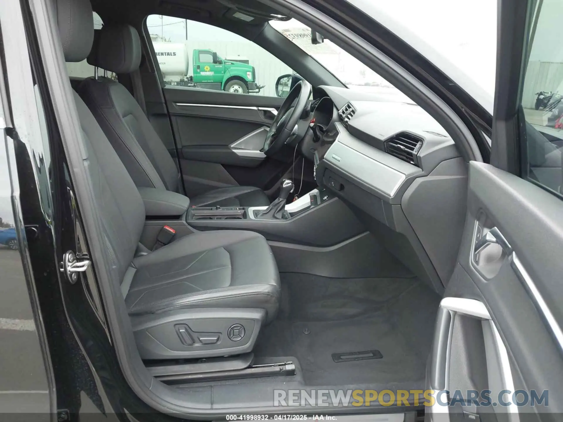 5 fotografías del automóvil dañado WA1DECF37M1017457 AUDI Q3 2021