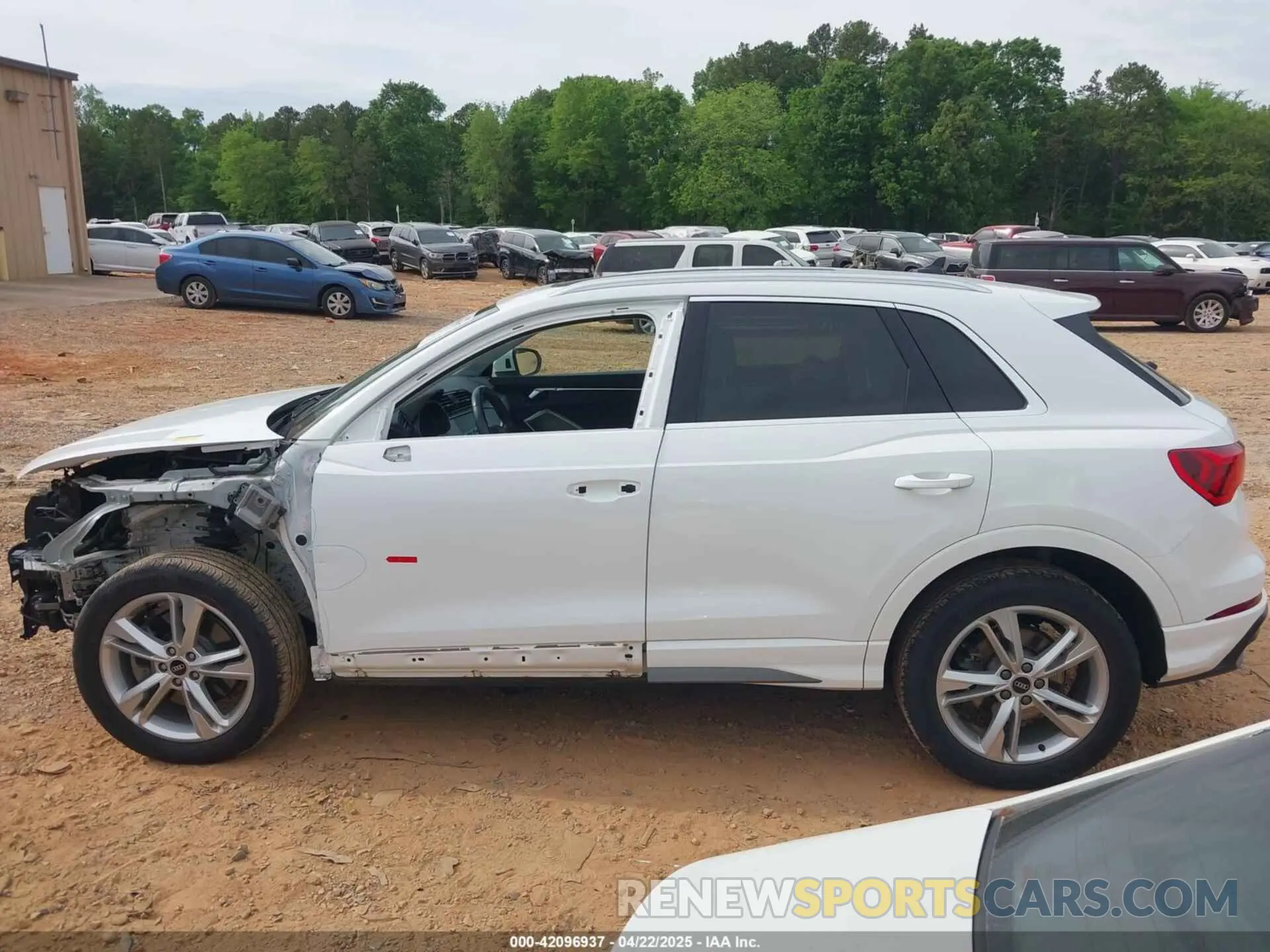14 fotografías del automóvil dañado WA1DECF37M1037711 AUDI Q3 2021