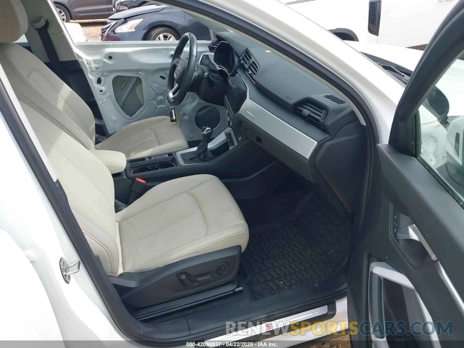 5 fotografías del automóvil dañado WA1DECF37M1037711 AUDI Q3 2021