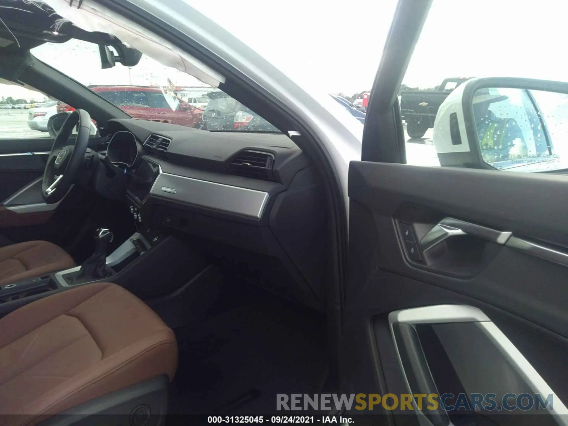 5 fotografías del automóvil dañado WA1DECF38M1035367 AUDI Q3 2021