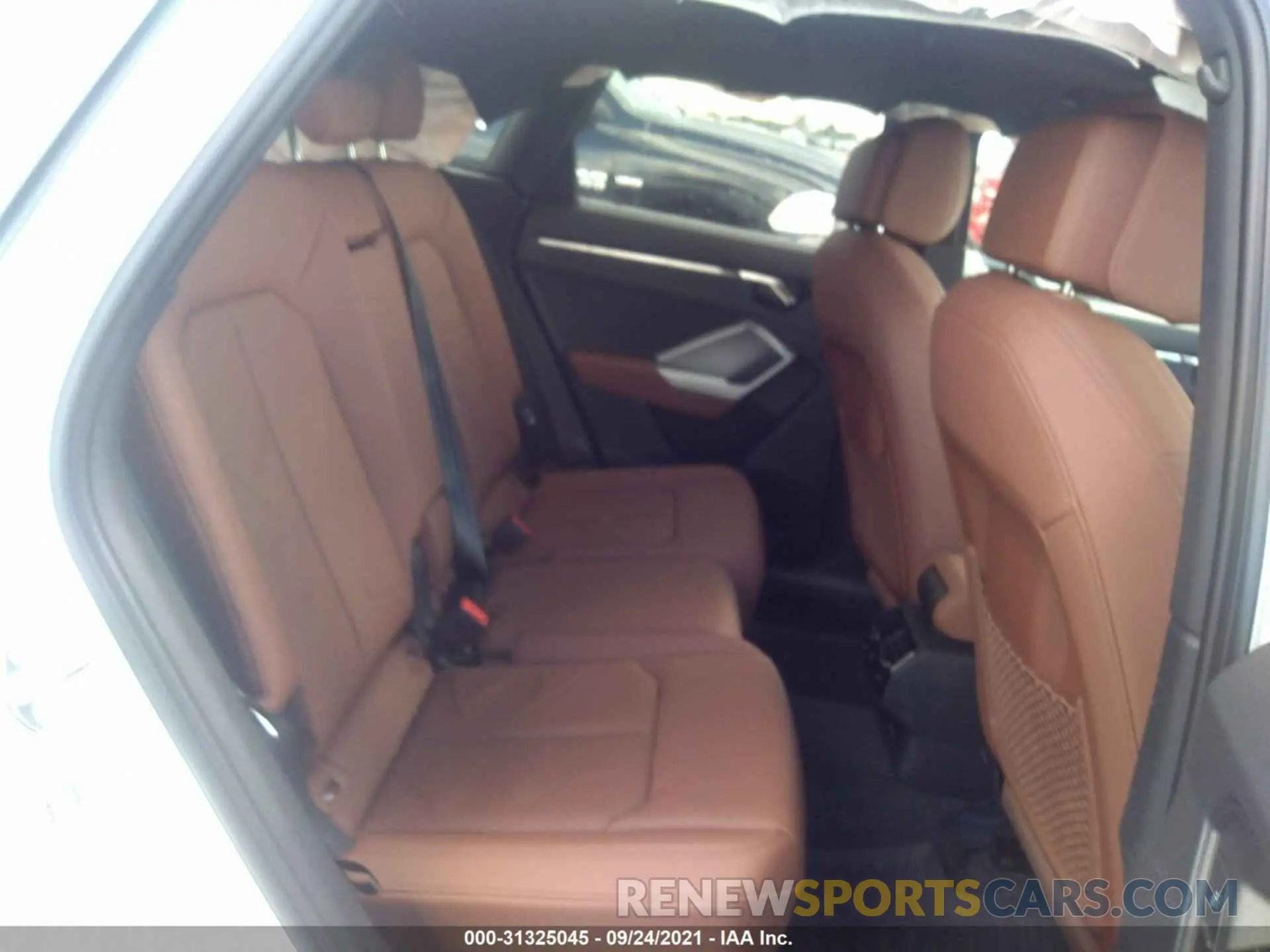 8 fotografías del automóvil dañado WA1DECF38M1035367 AUDI Q3 2021