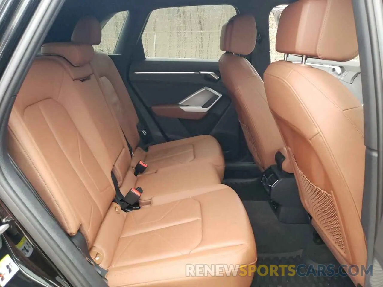 11 fotografías del automóvil dañado WA1DECF39M1011353 AUDI Q3 2021