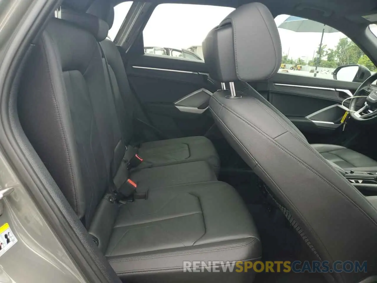 11 fotografías del automóvil dañado WA1DECF39M1072069 AUDI Q3 2021