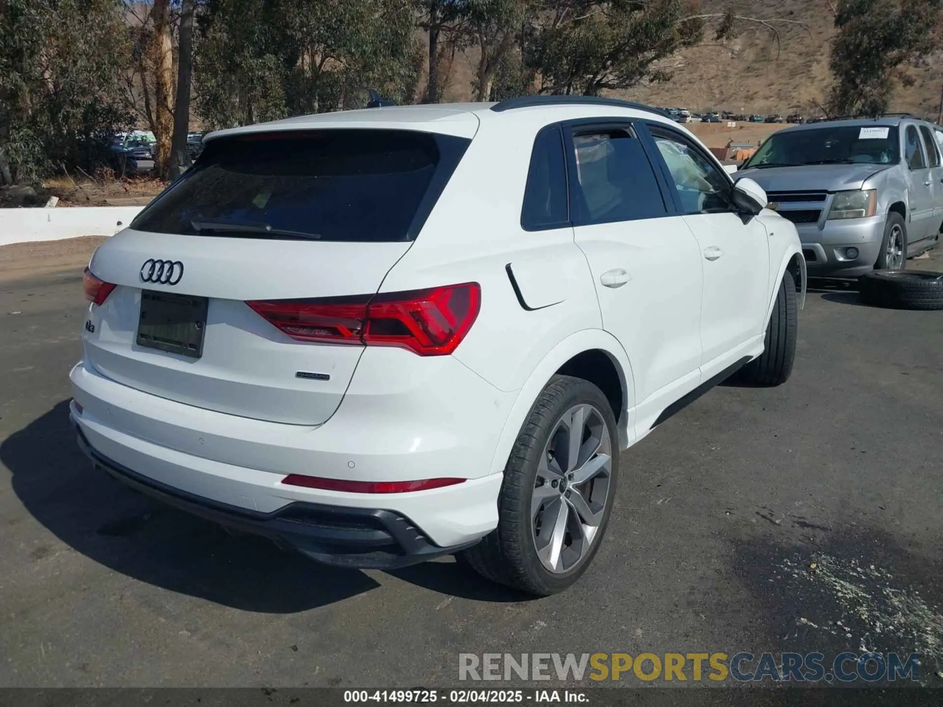 4 fotografías del automóvil dañado WA1DECF39M1143545 AUDI Q3 2021