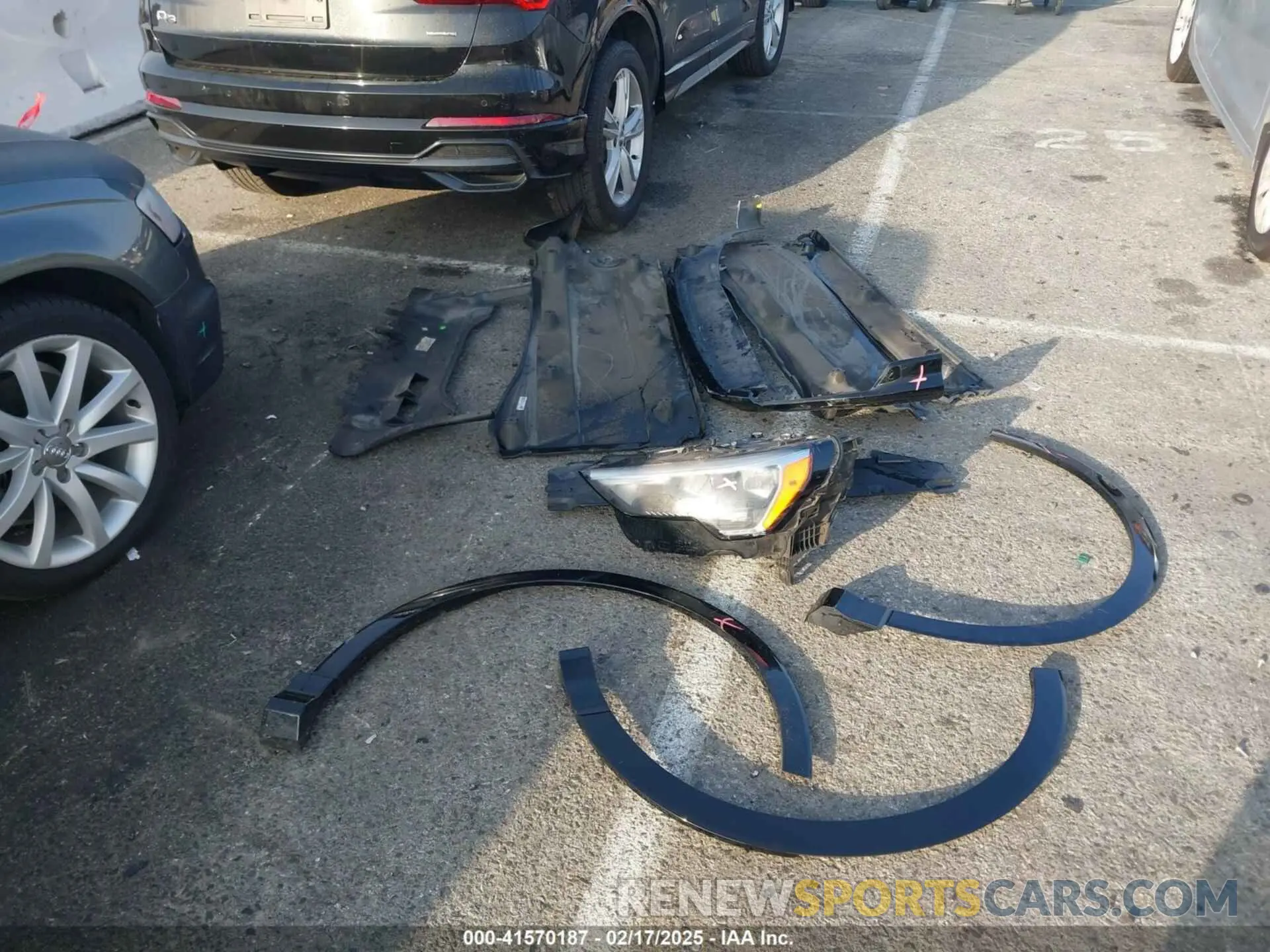 12 fotografías del automóvil dañado WA1DECF3XM1008140 AUDI Q3 2021