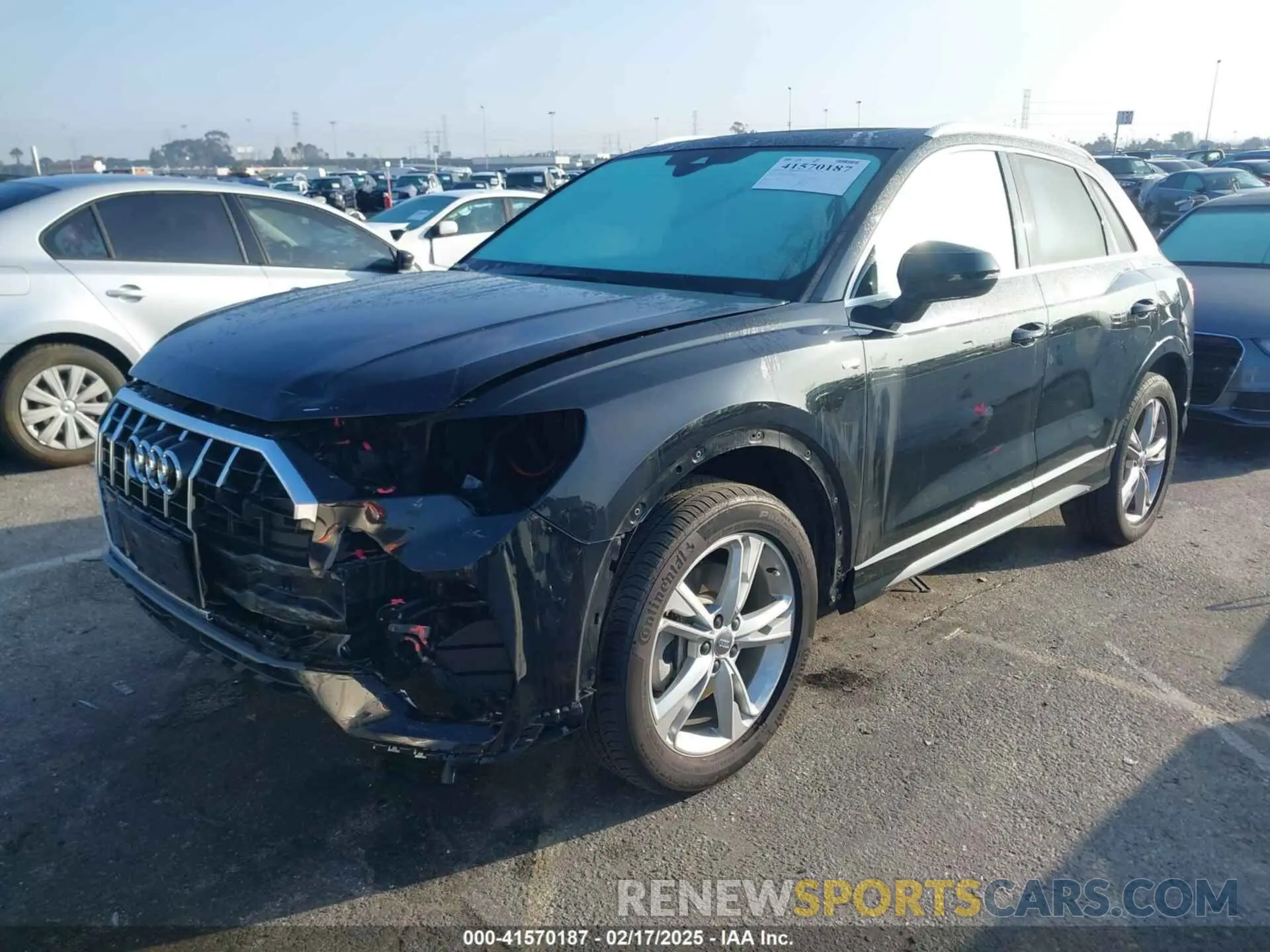 2 fotografías del automóvil dañado WA1DECF3XM1008140 AUDI Q3 2021