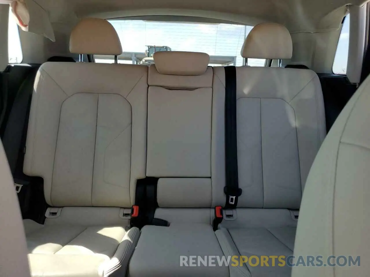 10 fotografías del automóvil dañado WA1DEDF37M1097879 AUDI Q3 2021