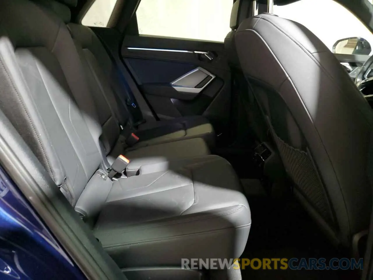 11 fotografías del automóvil dañado WA1EECF30M1051020 AUDI Q3 2021