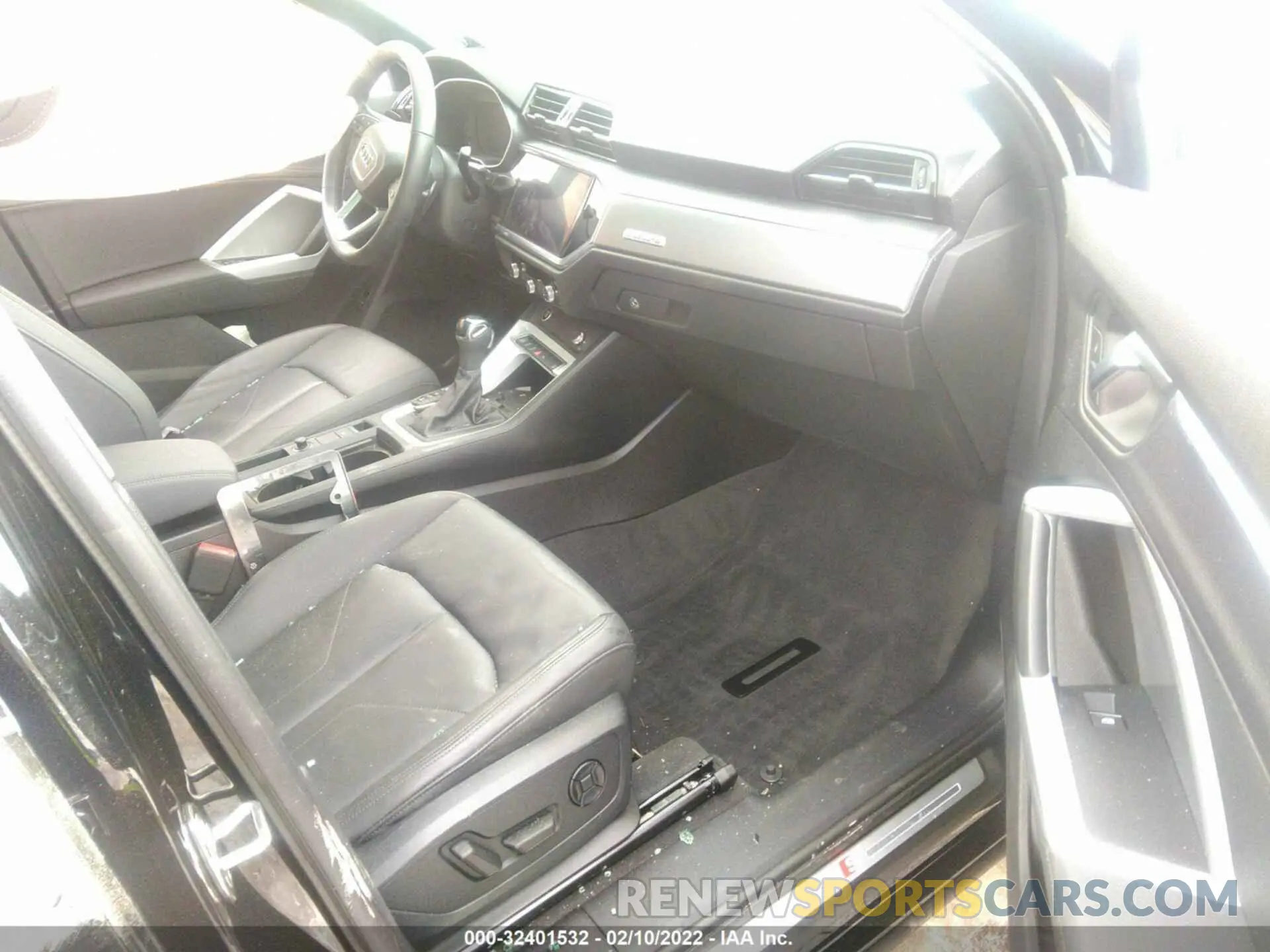 5 fotografías del automóvil dañado WA1EECF31M1019810 AUDI Q3 2021