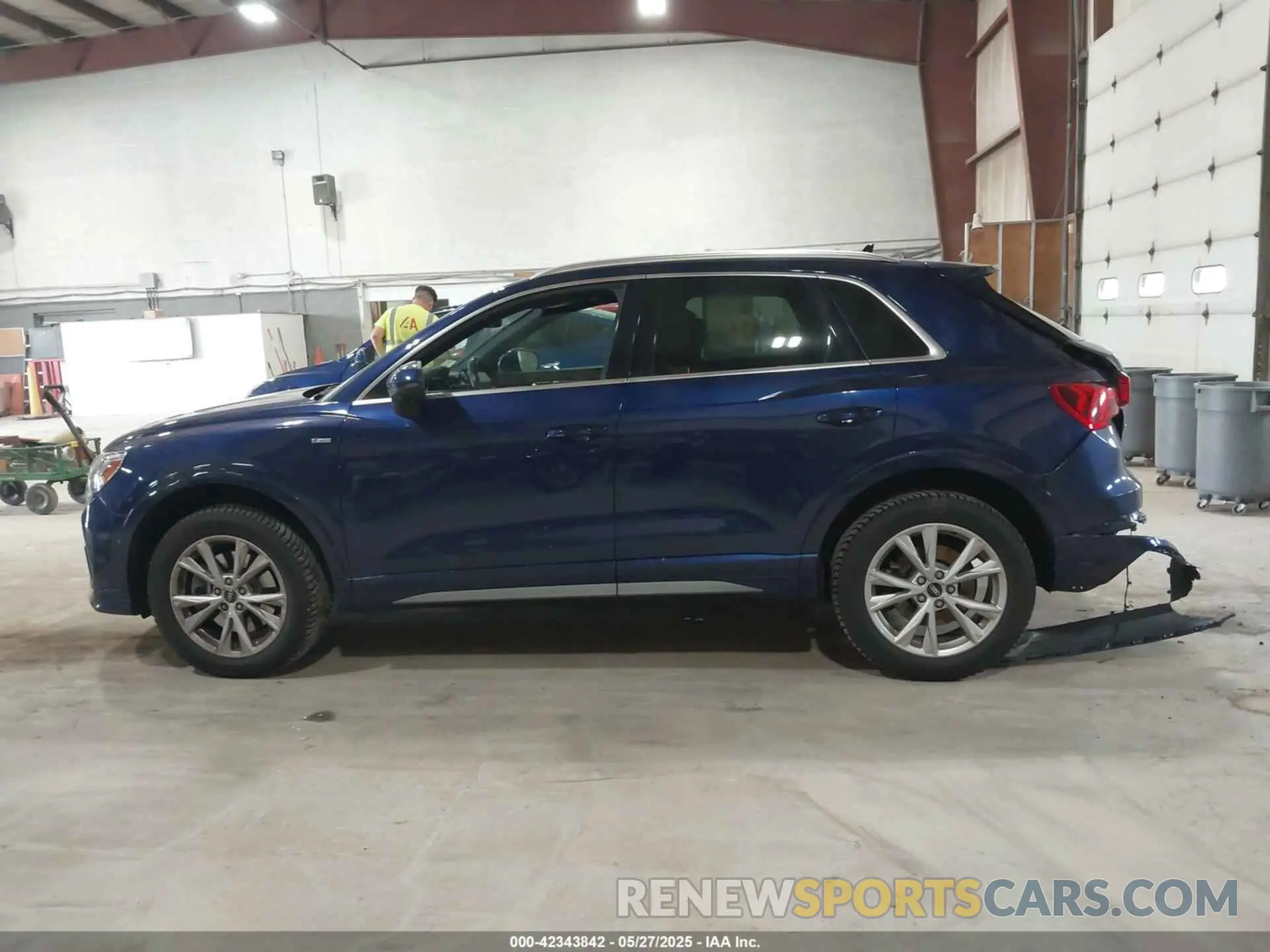 14 fotografías del automóvil dañado WA1EECF36M1061776 AUDI Q3 2021