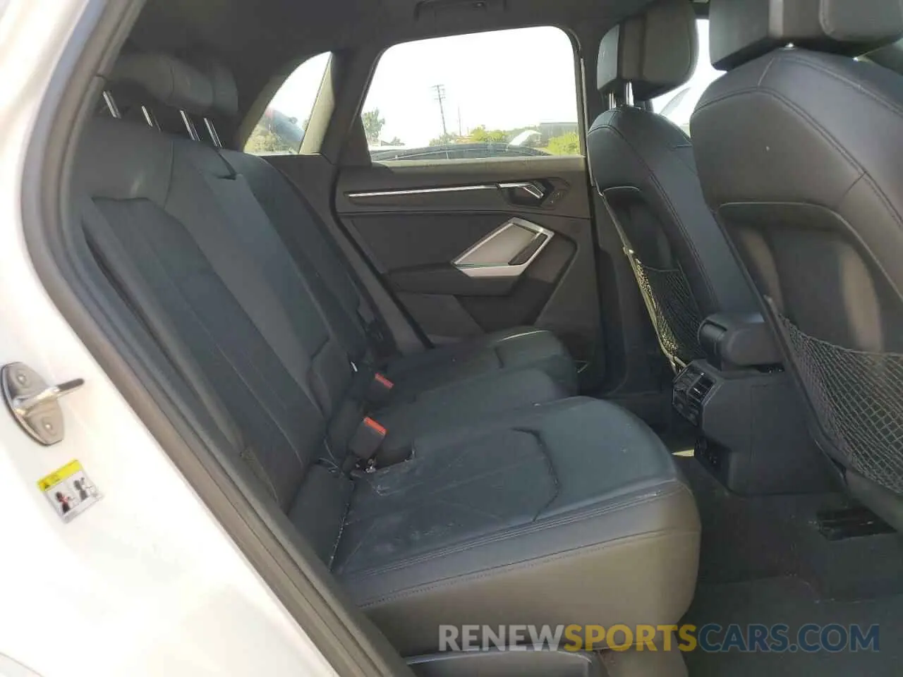 11 fotografías del automóvil dañado WA1EECF36M1129591 AUDI Q3 2021
