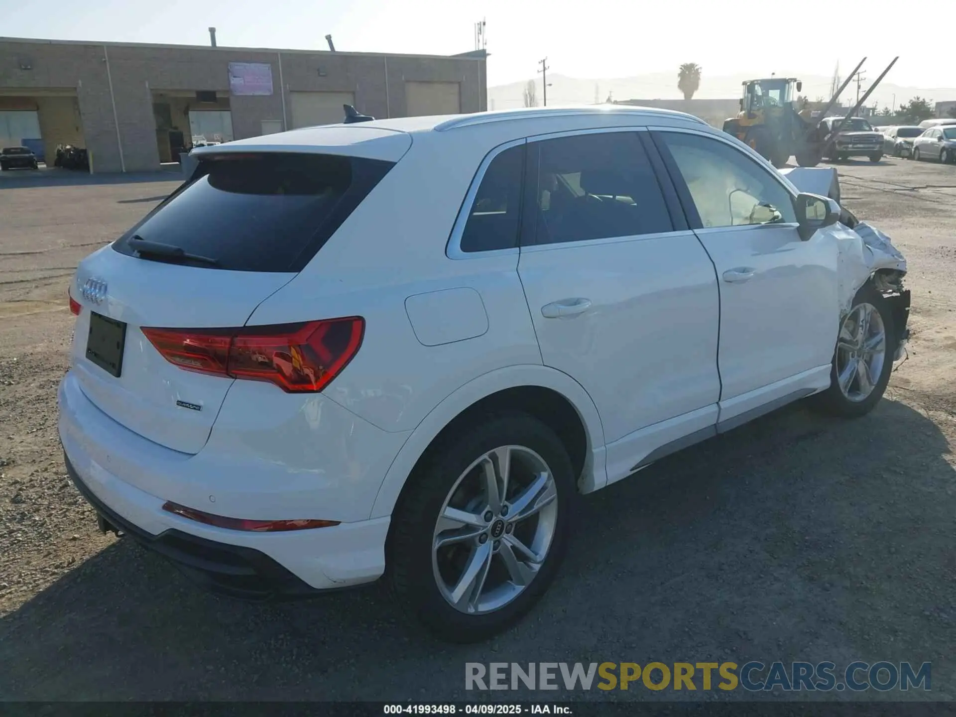 4 fotografías del automóvil dañado WA1EECF37M1044601 AUDI Q3 2021