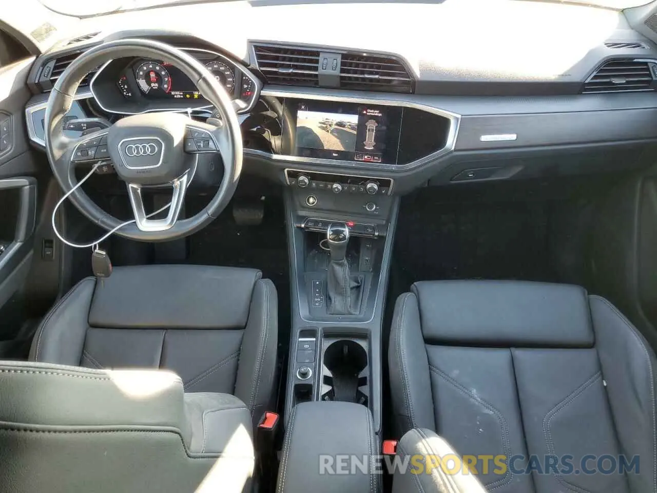 8 fotografías del automóvil dañado WA1EECF37M1055694 AUDI Q3 2021