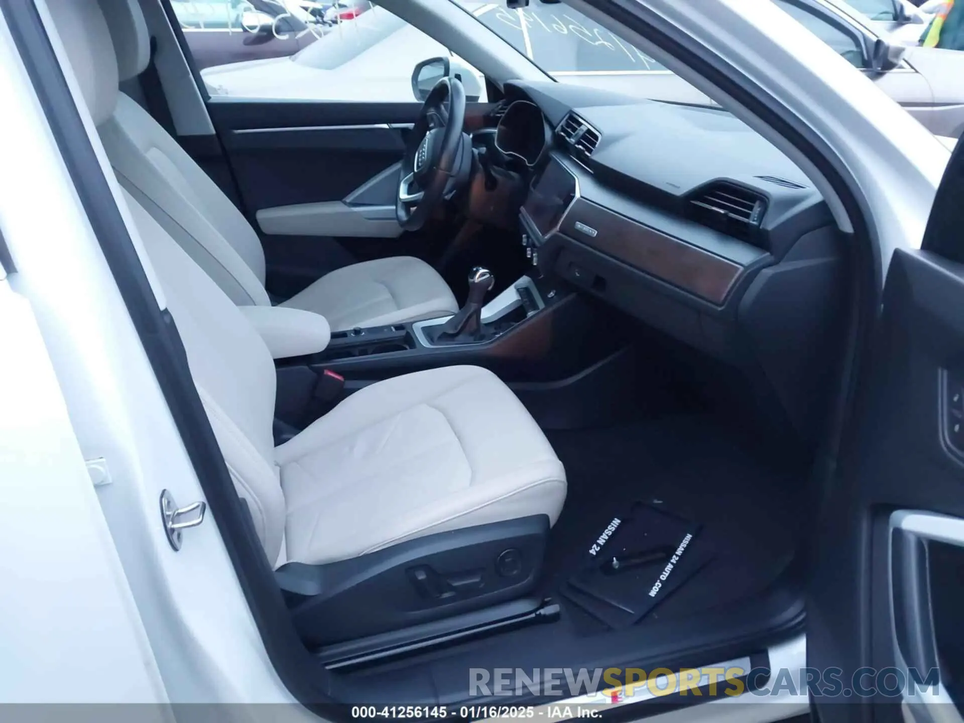 5 fotografías del automóvil dañado WA1EECF38M1016578 AUDI Q3 2021