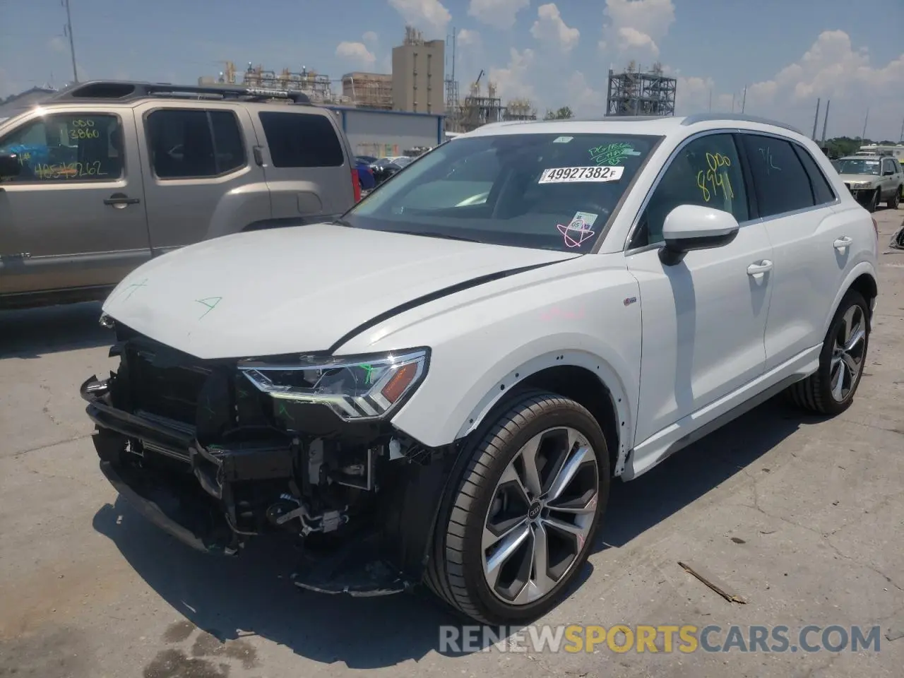 2 fotografías del automóvil dañado WA1EECF38M1081642 AUDI Q3 2021