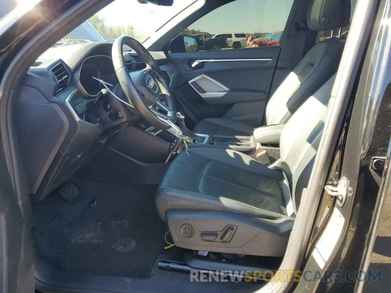 7 fotografías del automóvil dañado WA1AUCF30N1006159 AUDI Q3 2022