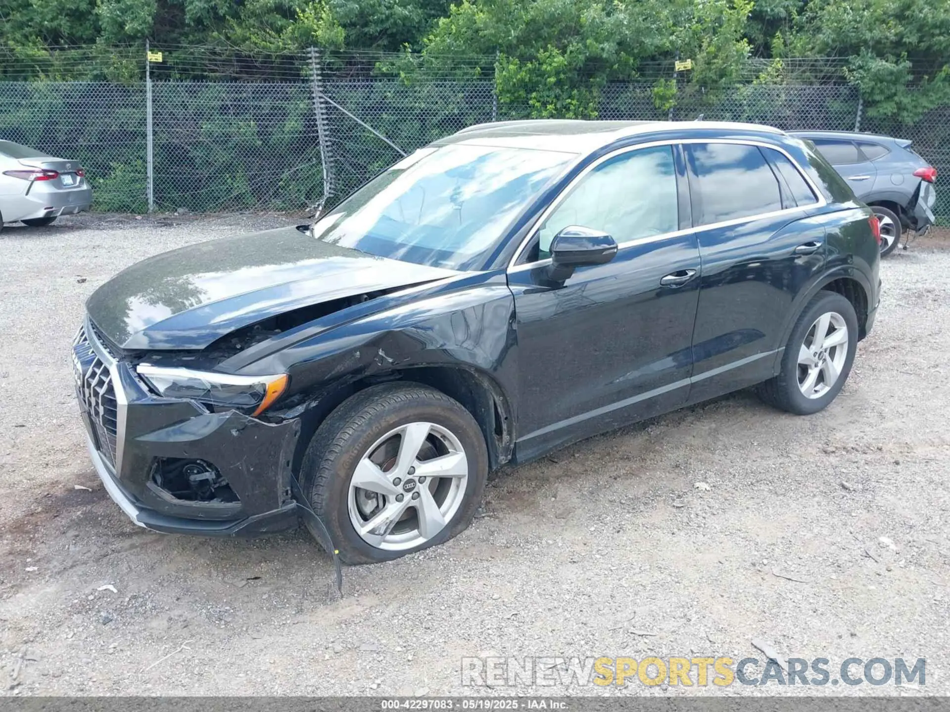 2 fotografías del automóvil dañado WA1AUCF37N1031270 AUDI Q3 2022