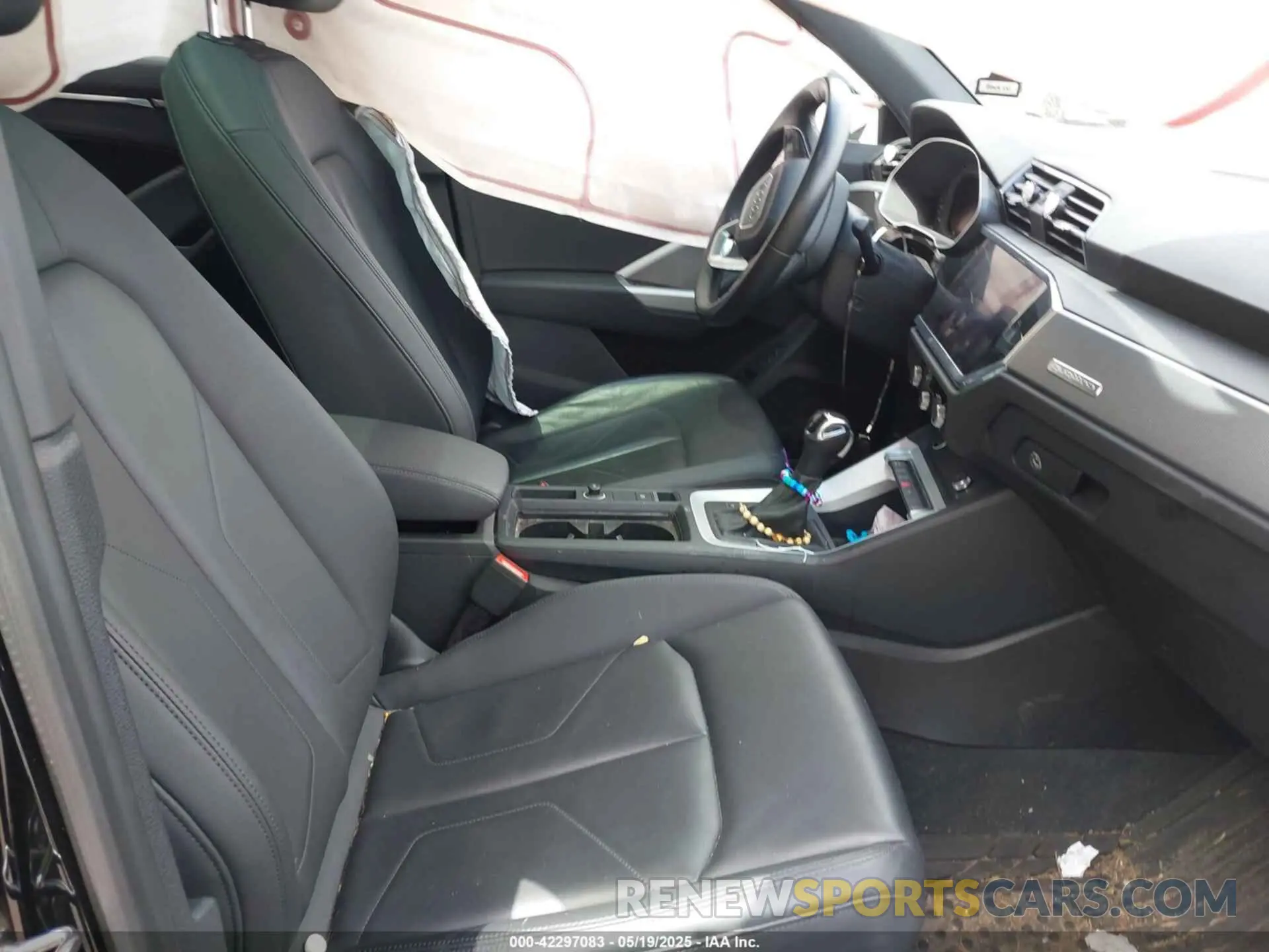 5 fotografías del automóvil dañado WA1AUCF37N1031270 AUDI Q3 2022