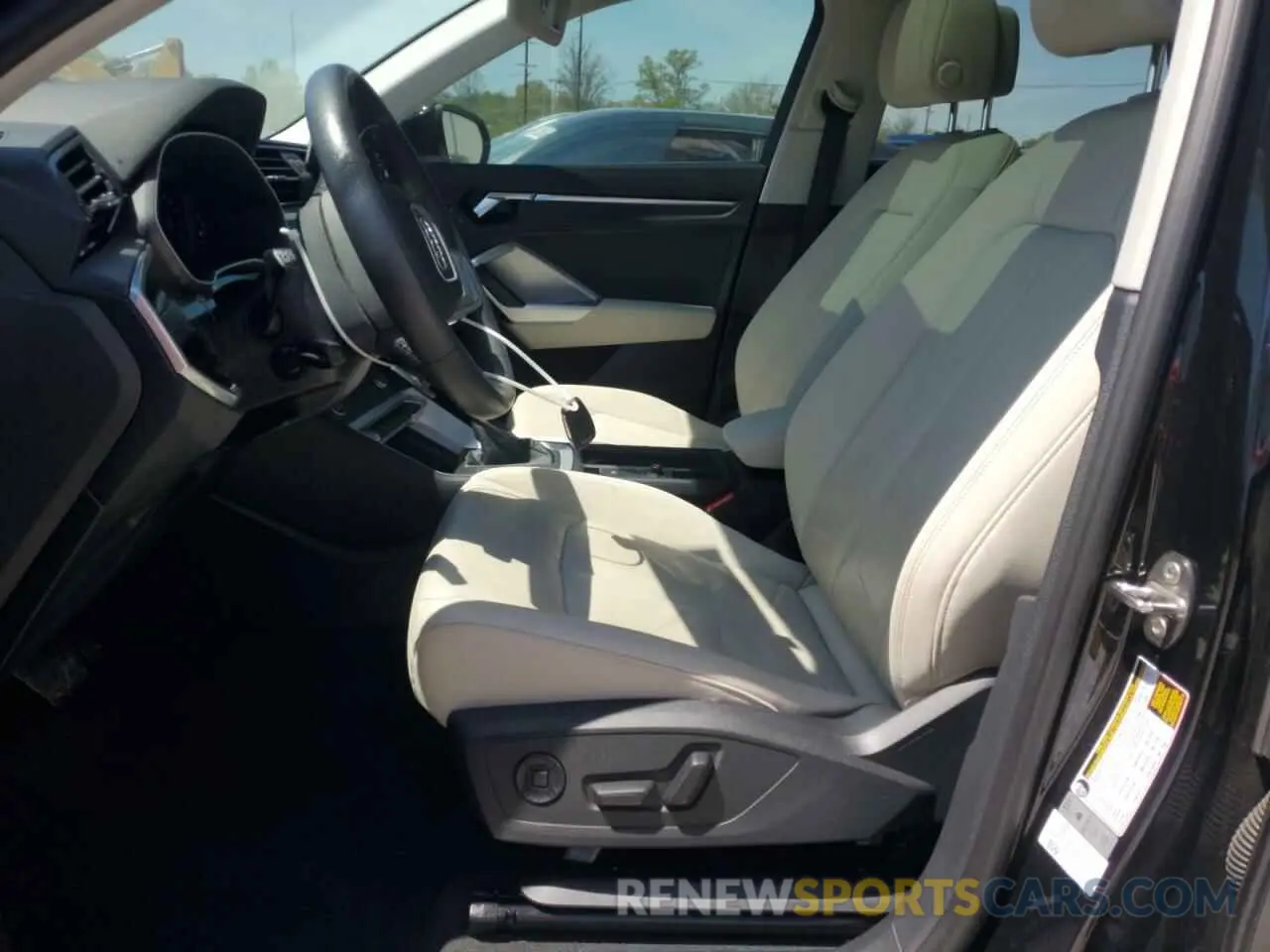 7 fotografías del automóvil dañado WA1DECF32N1102773 AUDI Q3 2022