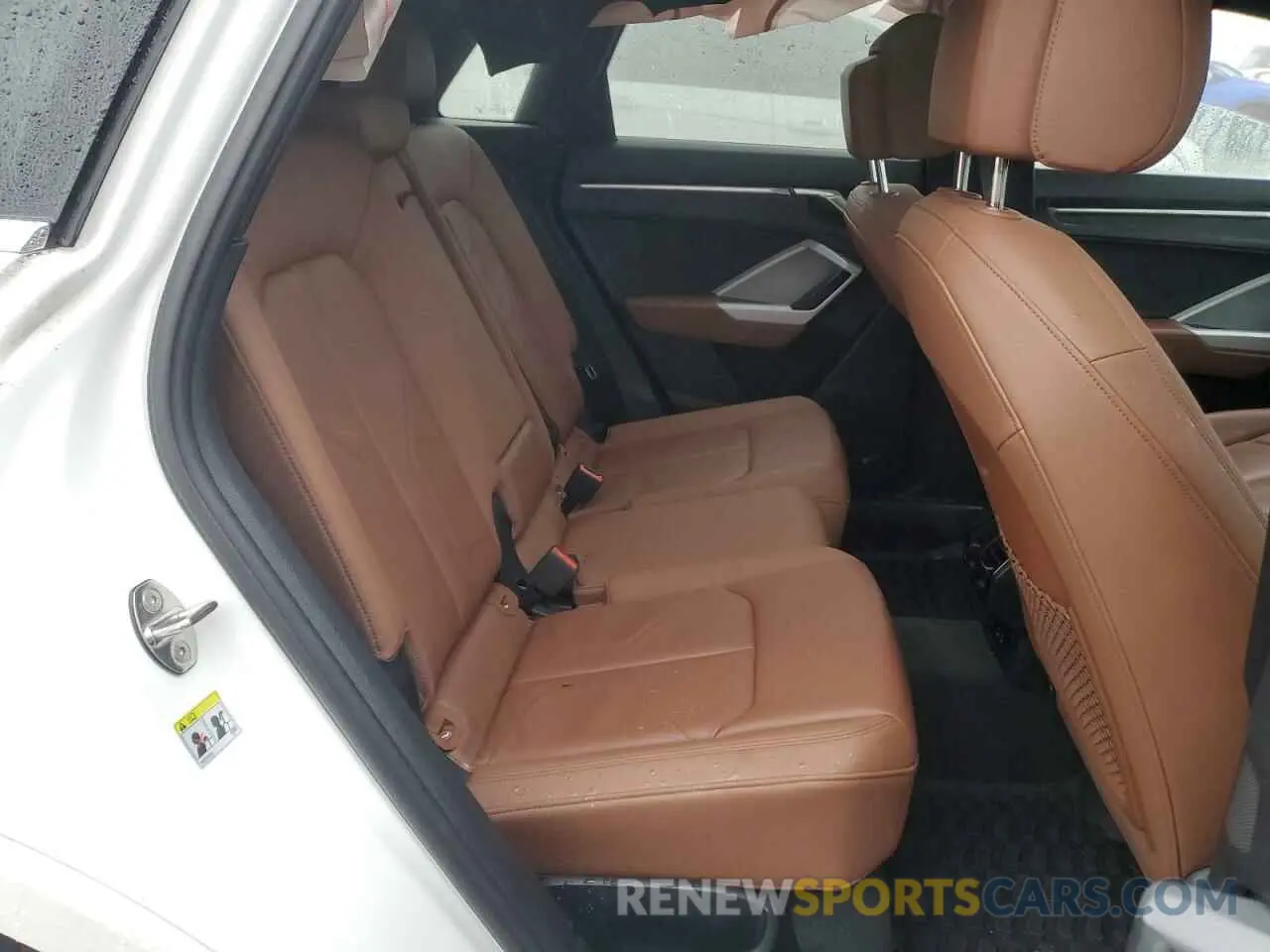 10 fotografías del automóvil dañado WA1DECF32N1142304 AUDI Q3 2022