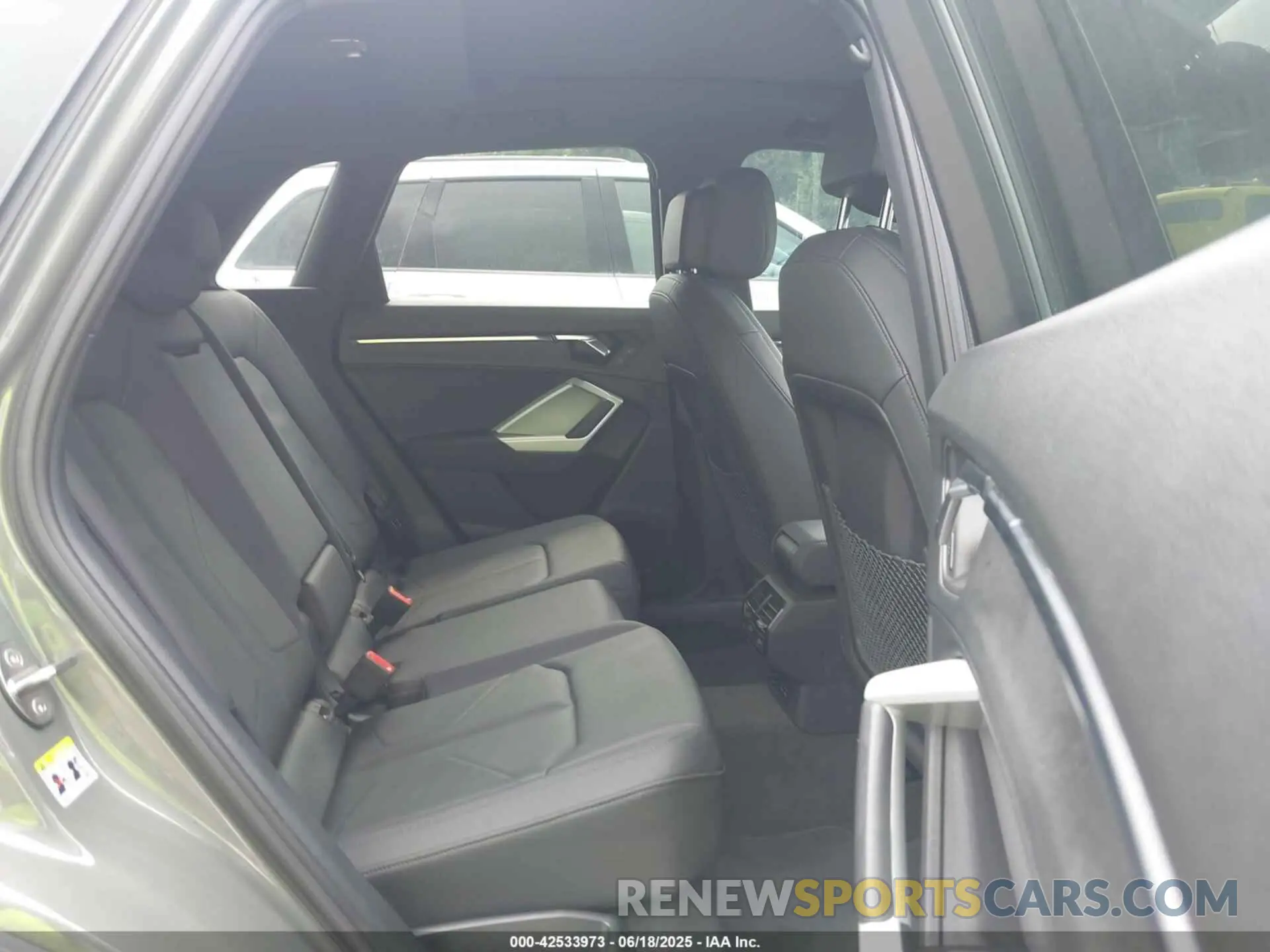 8 fotografías del automóvil dañado WA1DECF34N1026117 AUDI Q3 2022