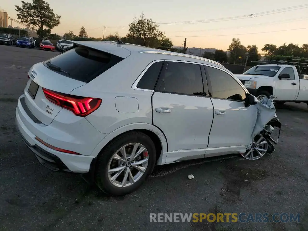 3 fotografías del automóvil dañado WA1DECF35N1029933 AUDI Q3 2022