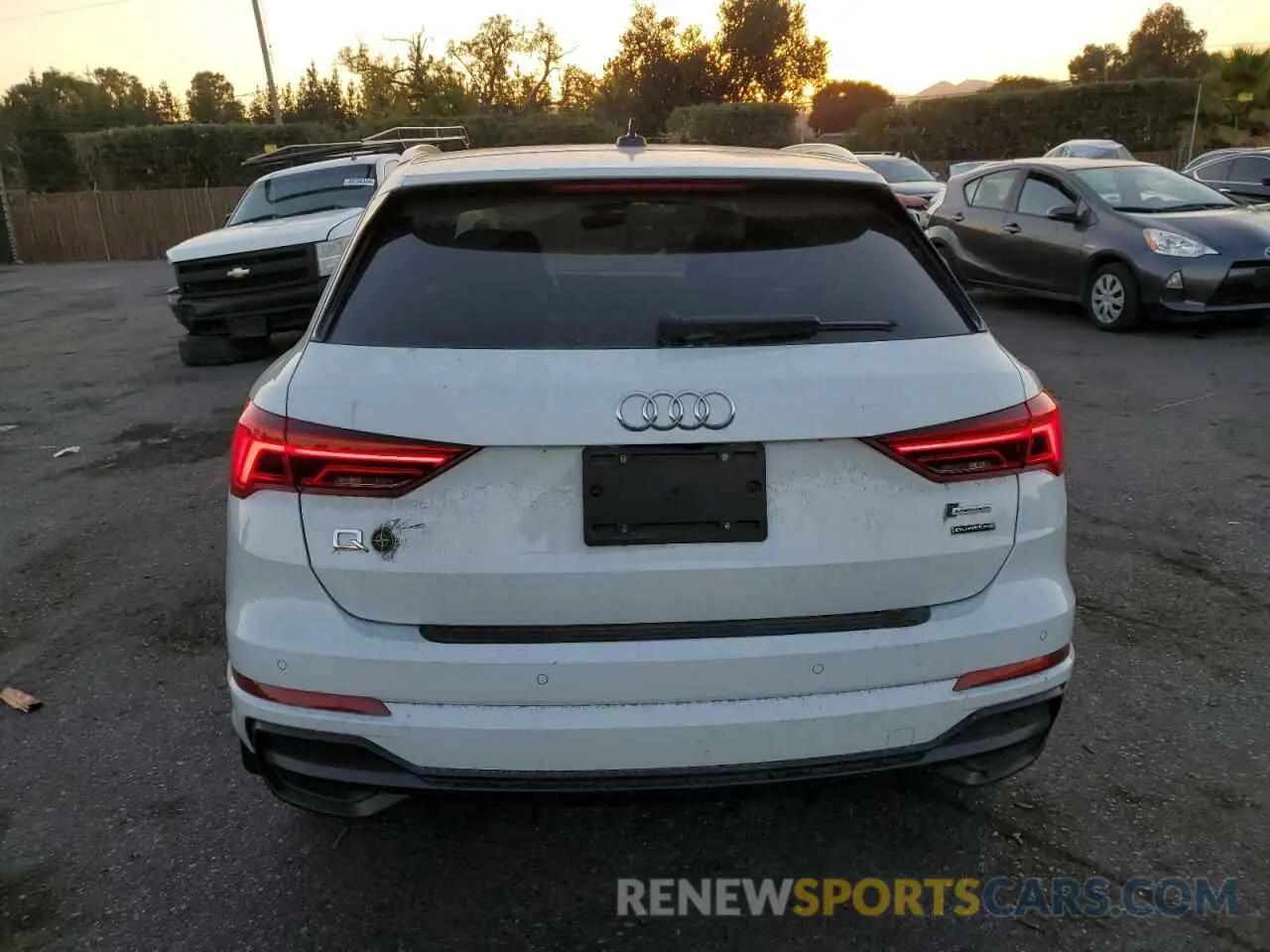 6 fotografías del automóvil dañado WA1DECF35N1029933 AUDI Q3 2022