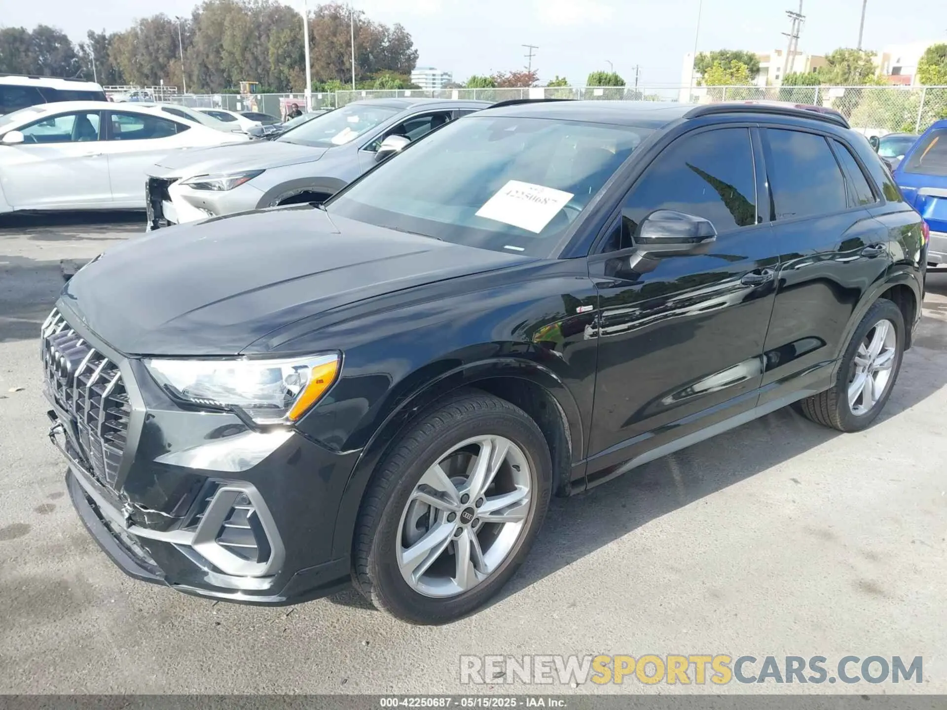 2 fotografías del automóvil dañado WA1DECF35N1095933 AUDI Q3 2022