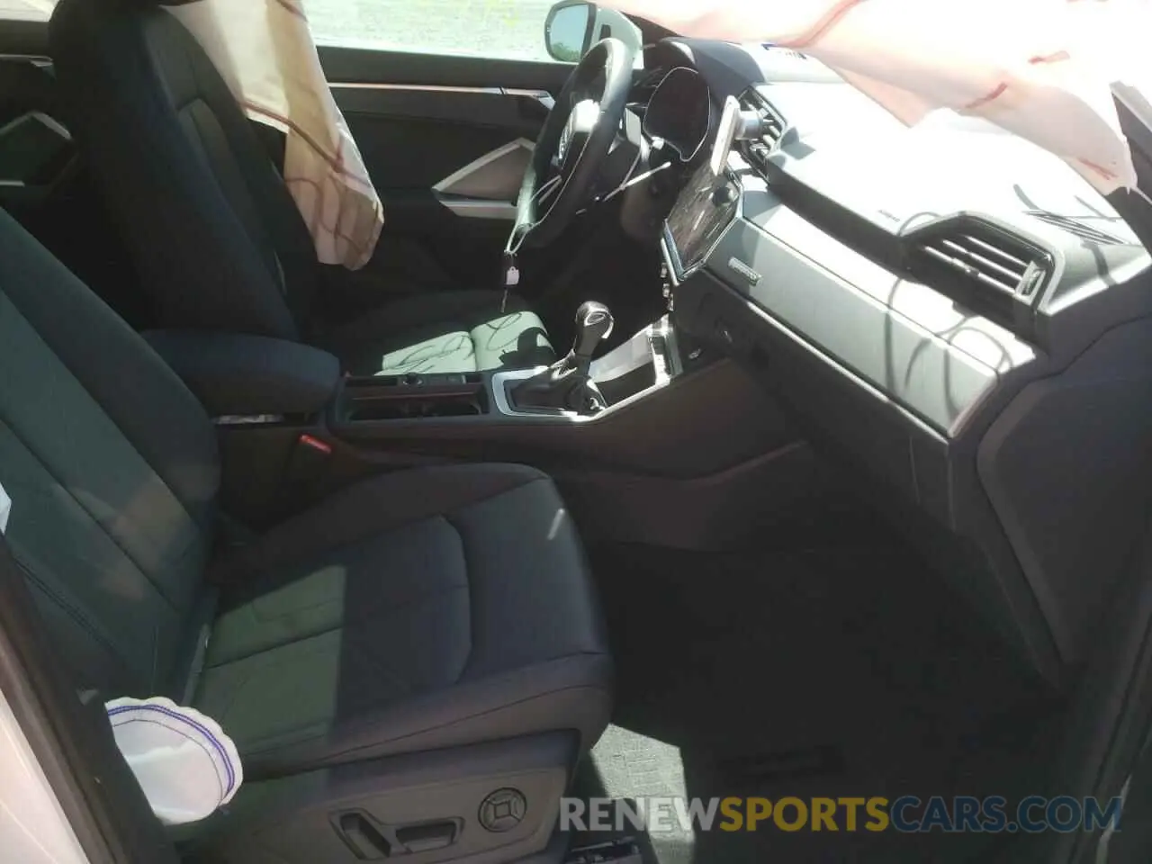 5 fotografías del automóvil dañado WA1DECF36N1053626 AUDI Q3 2022
