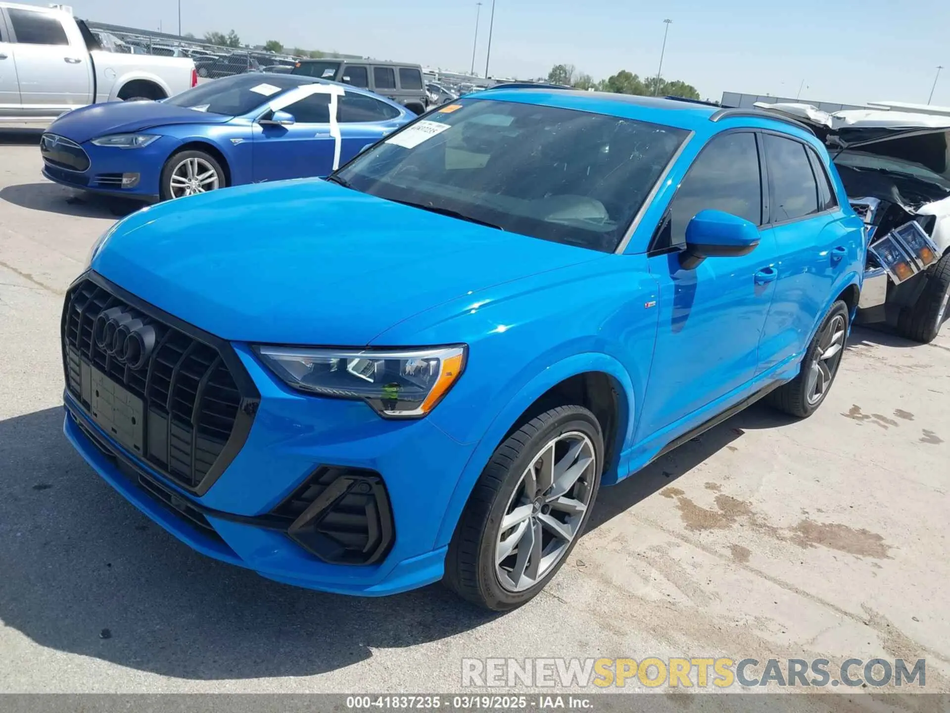 2 fotografías del automóvil dañado WA1DECF3XN1007622 AUDI Q3 2022