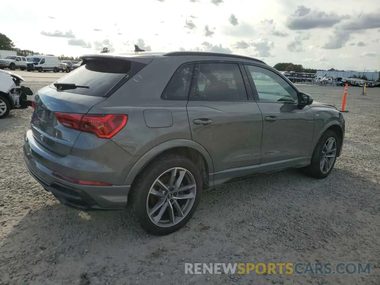 3 fotografías del automóvil dañado WA1EECF30N1033957 AUDI Q3 2022