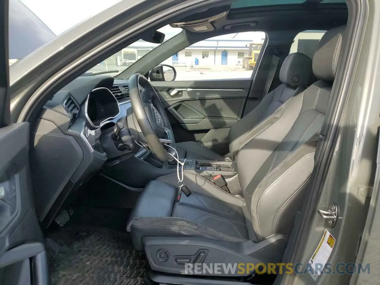 7 fotografías del automóvil dañado WA1EECF30N1033957 AUDI Q3 2022