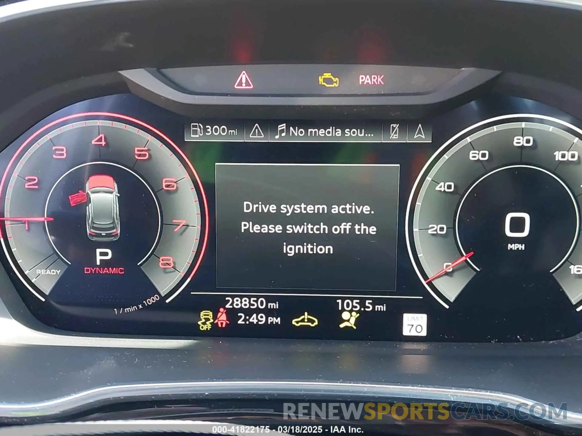 15 fotografías del automóvil dañado WA1EECF30N1126400 AUDI Q3 2022