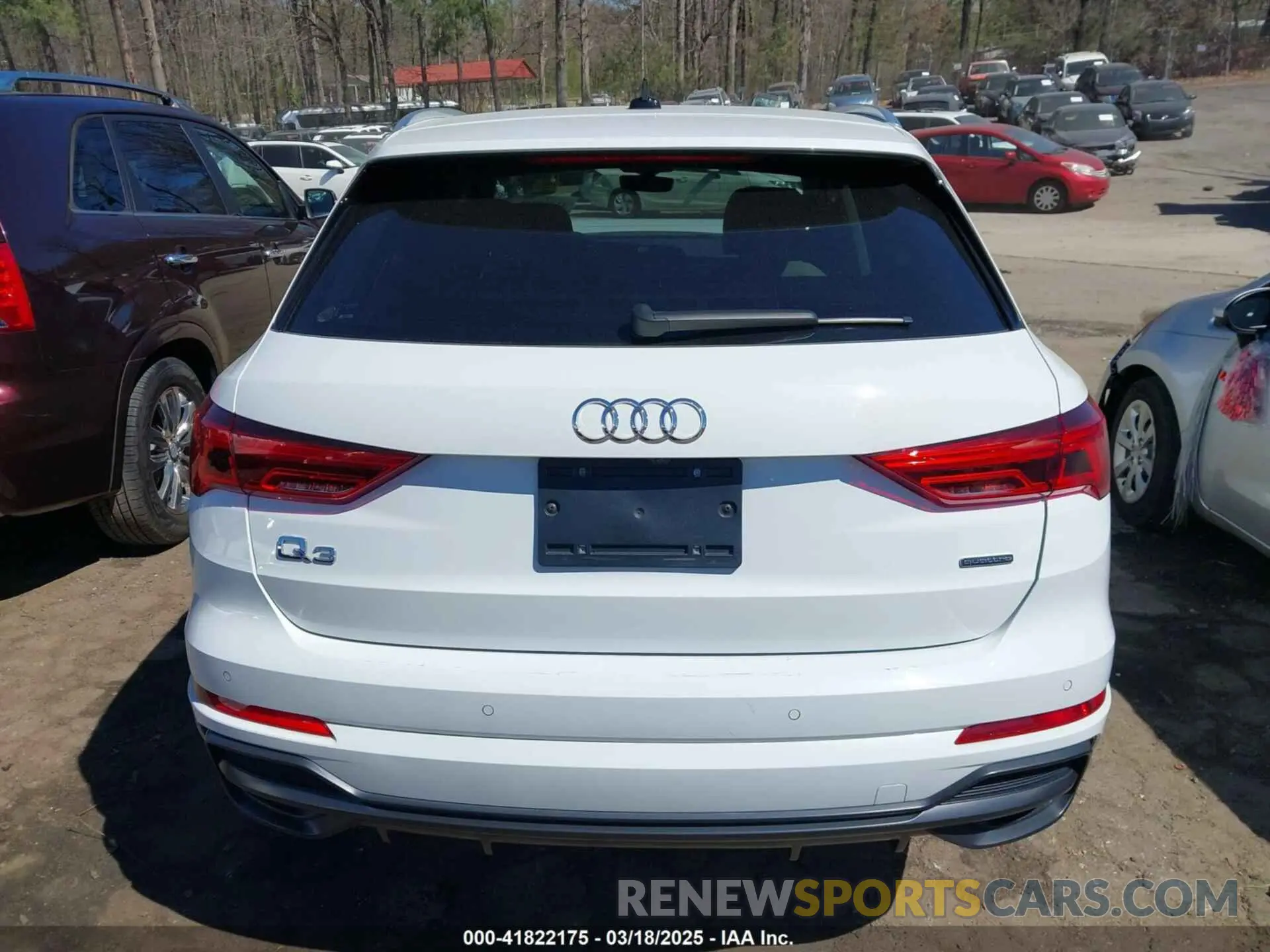 16 fotografías del automóvil dañado WA1EECF30N1126400 AUDI Q3 2022