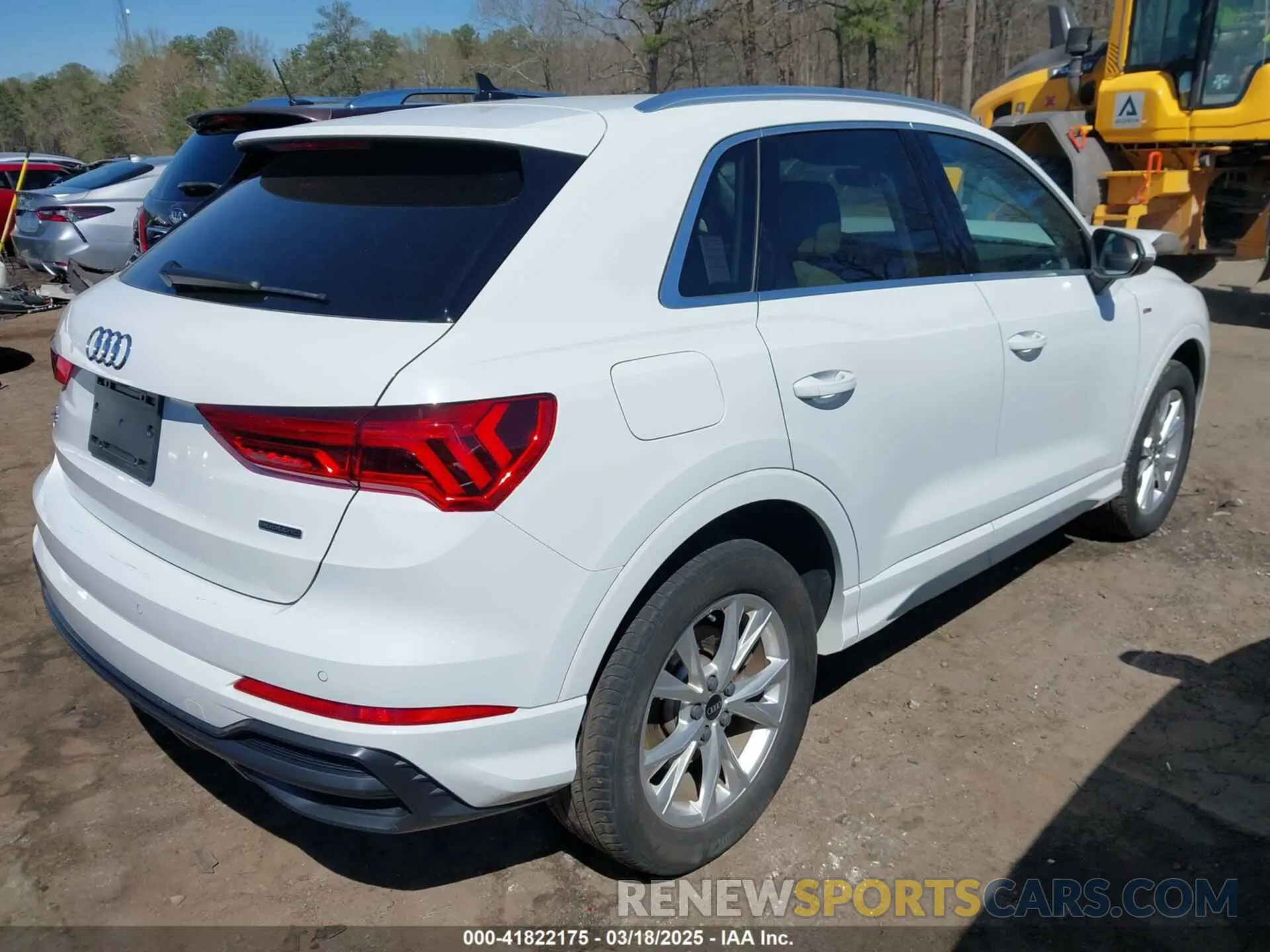 4 fotografías del automóvil dañado WA1EECF30N1126400 AUDI Q3 2022
