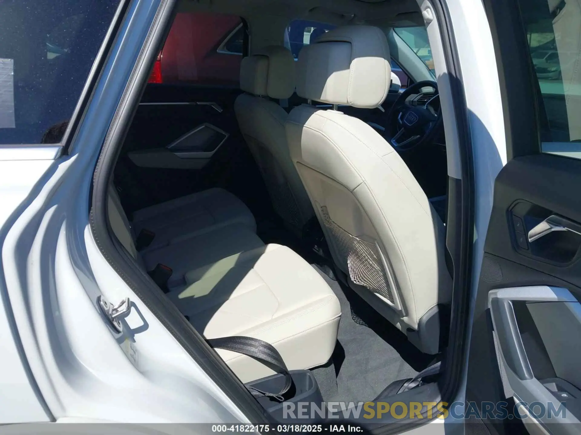 8 fotografías del automóvil dañado WA1EECF30N1126400 AUDI Q3 2022