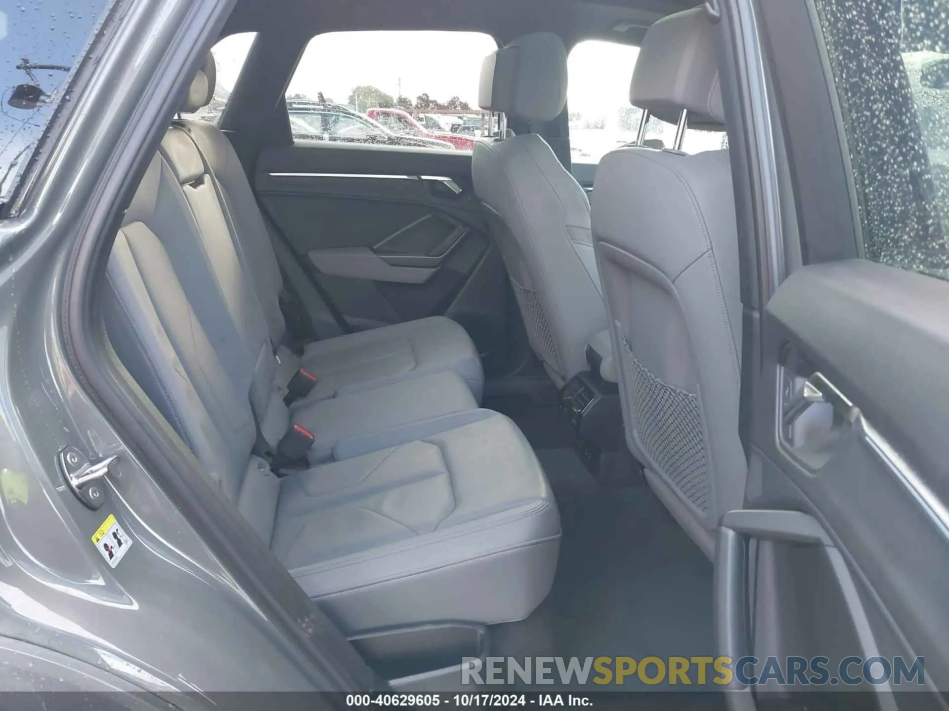 8 fotografías del automóvil dañado WA1EECF30N1139910 AUDI Q3 2022