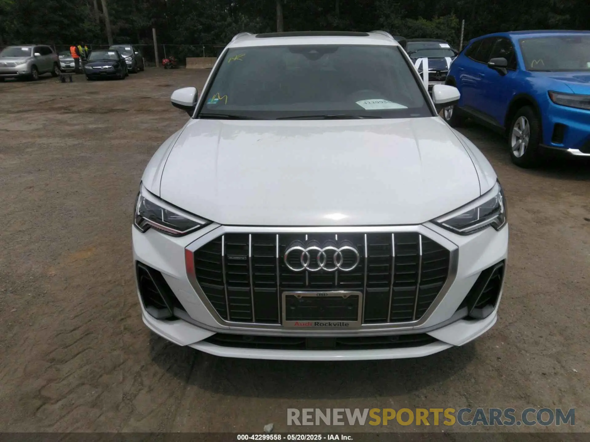 12 fotografías del automóvil dañado WA1EECF31N1045258 AUDI Q3 2022
