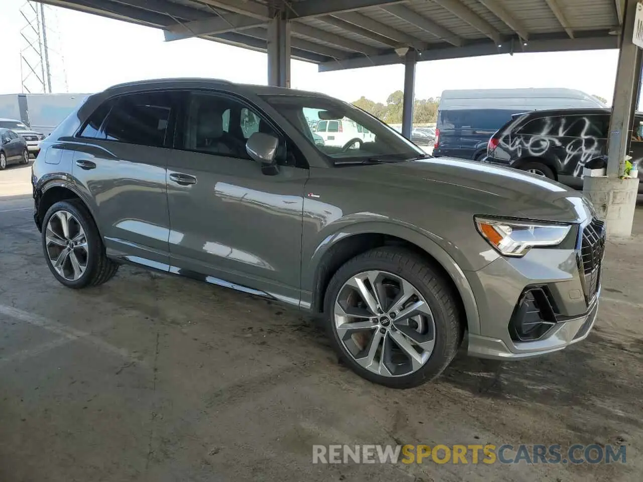 4 fotografías del automóvil dañado WA1EECF32N1007232 AUDI Q3 2022
