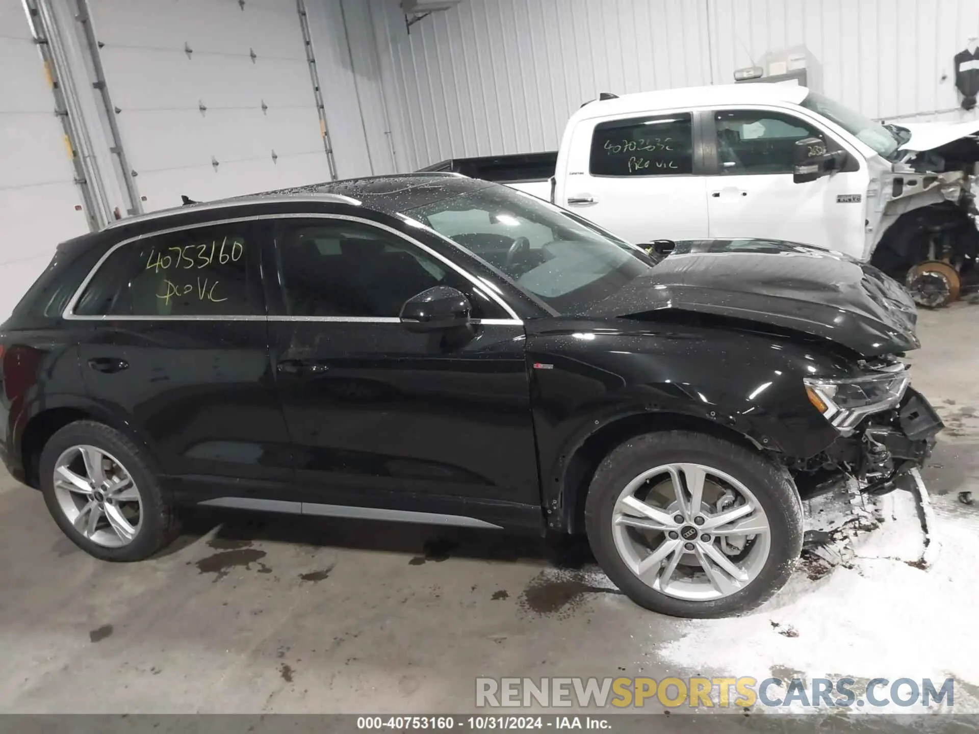 14 fotografías del automóvil dañado WA1EECF32N1148740 AUDI Q3 2022