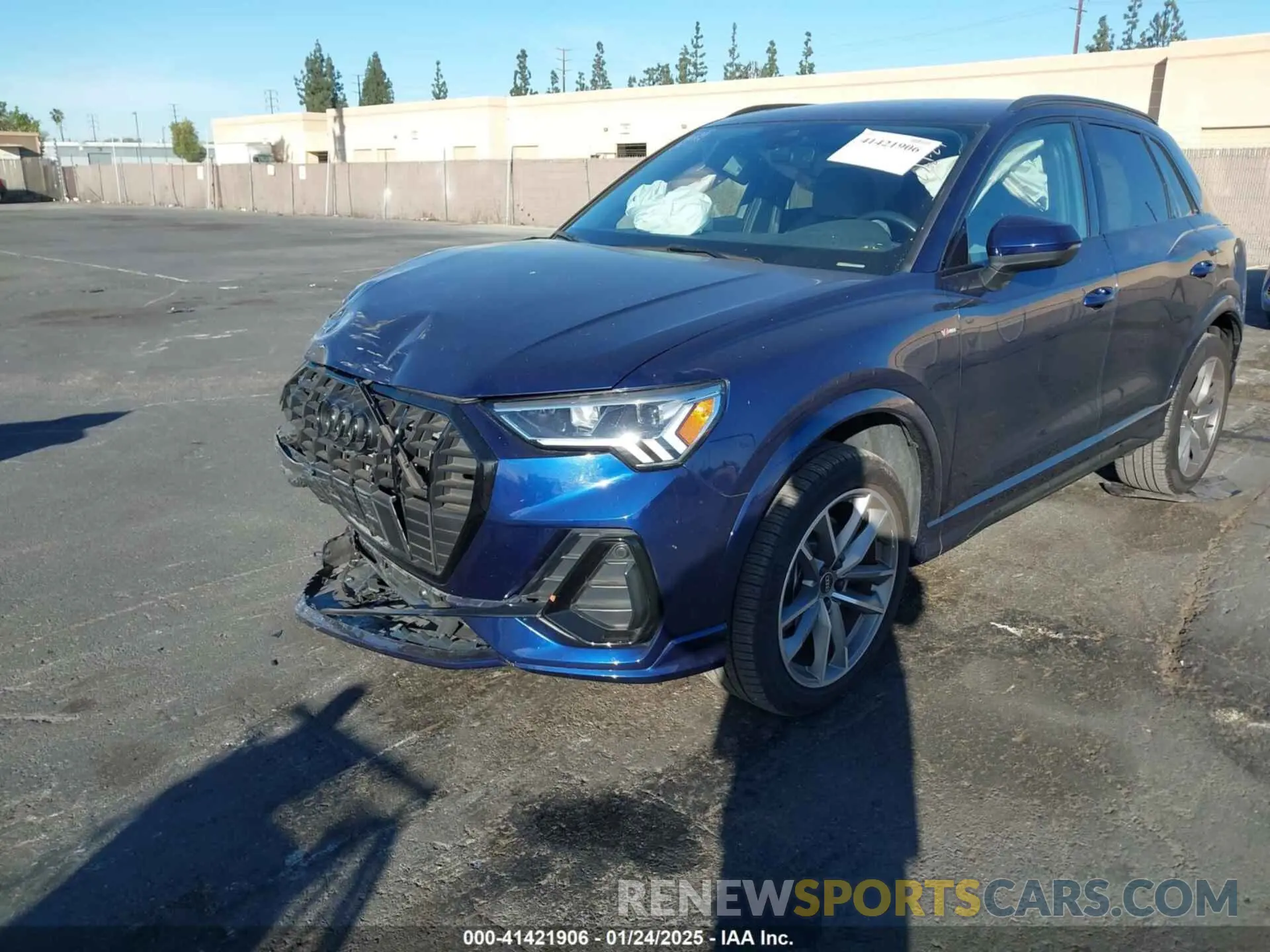 2 fotografías del automóvil dañado WA1EECF34N1043973 AUDI Q3 2022
