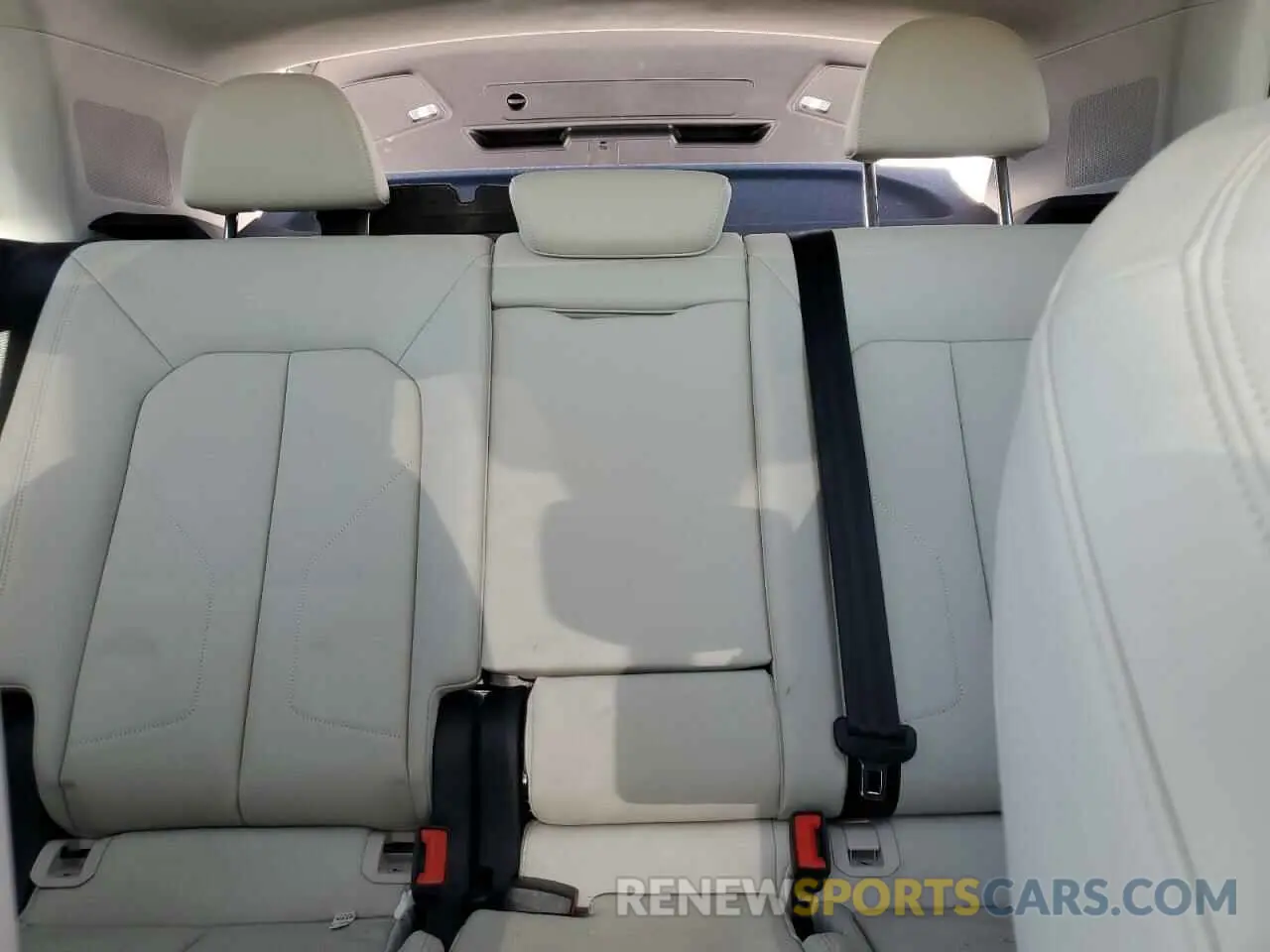 10 fotografías del automóvil dañado WA1EECF34N1124701 AUDI Q3 2022