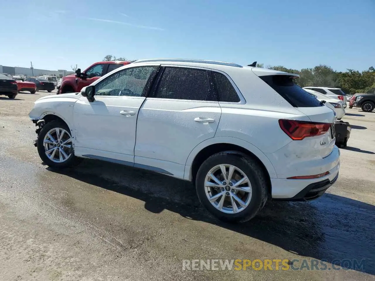2 fotografías del automóvil dañado WA1EECF34N1124701 AUDI Q3 2022